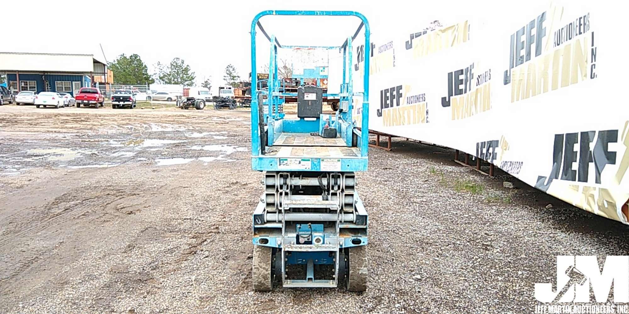 2013 GENIE GS2032 20' SCISSOR LIFT SN: GS3213A-113580