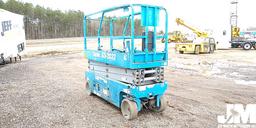 2013 GENIE GS2032 20' SCISSOR LIFT SN: GS3213A-113142