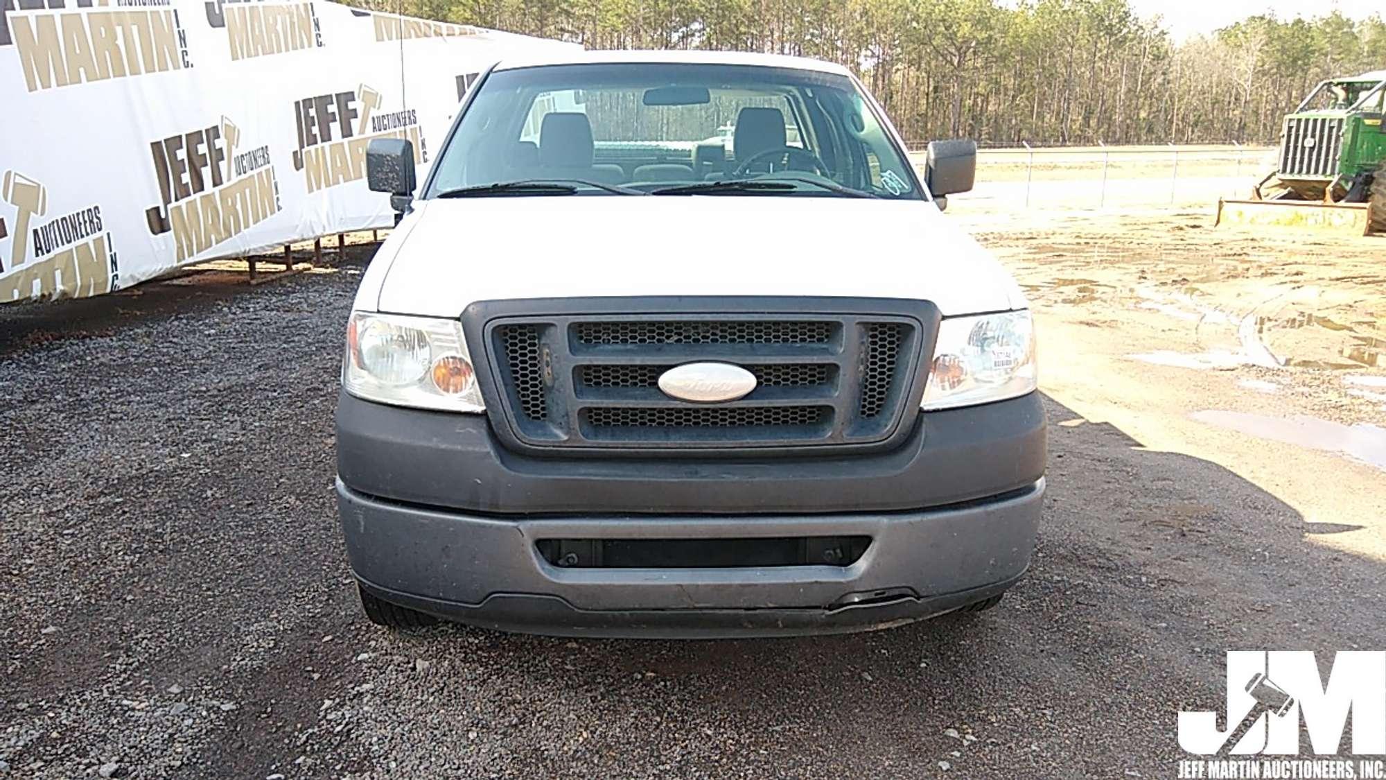 2007 FORD F-150XL EXTENDED CAB PICKUP VIN: 1FTRF12W77KC90605