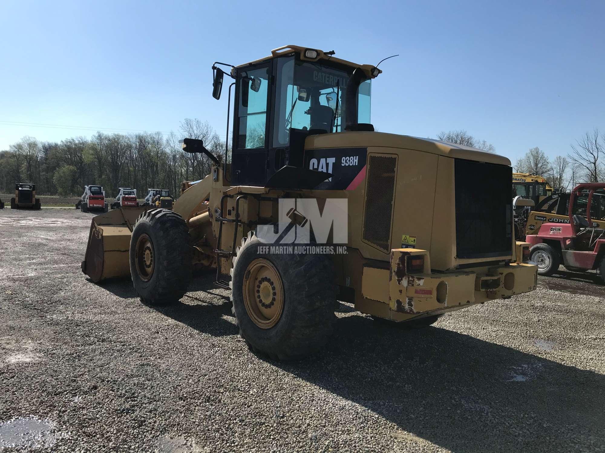 2010 CATERPILLAR 938H WHEEL LOADER SN: MJC00957