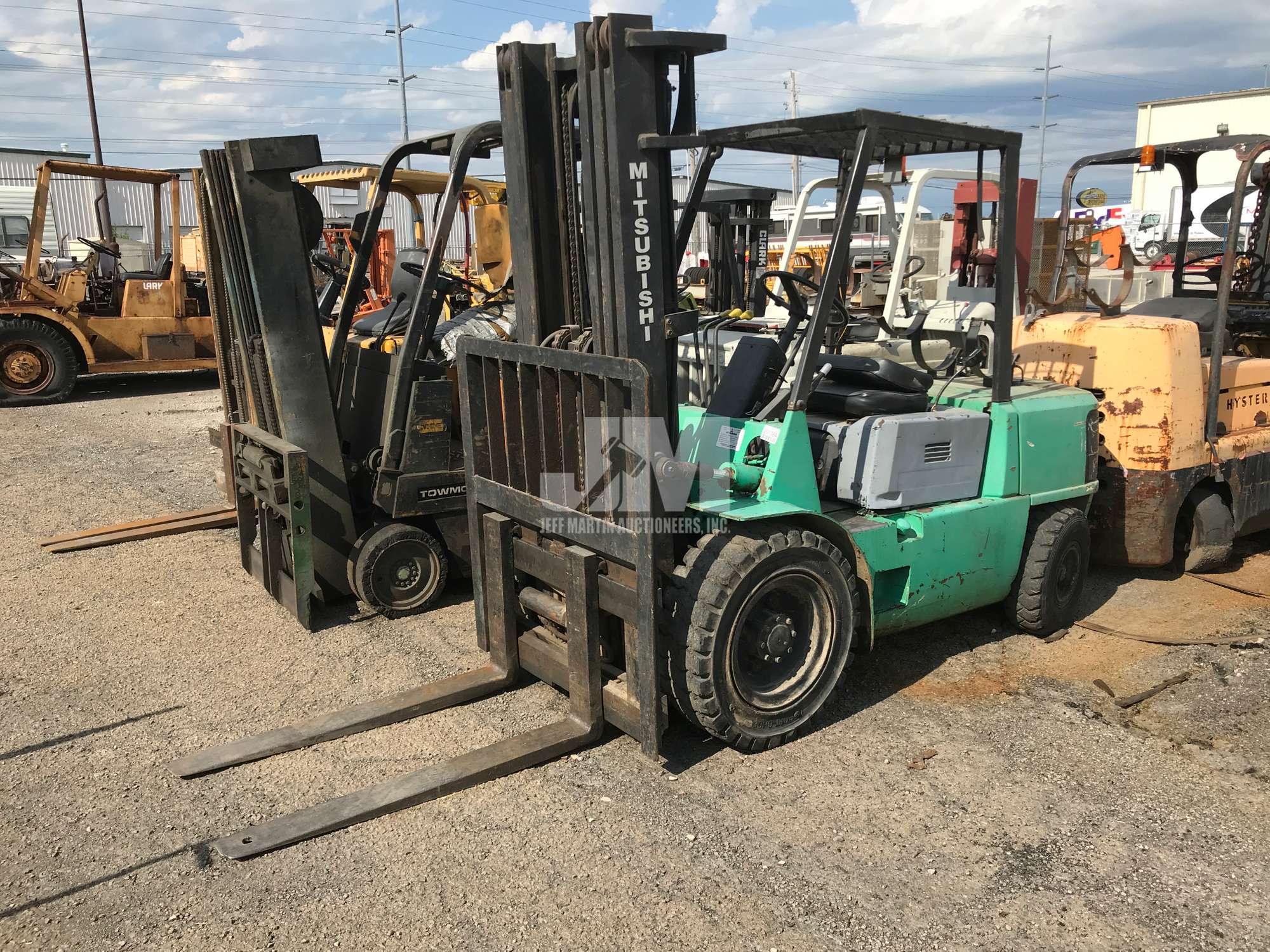 MITSUBISHI FG35A PNEUMATIC TIRE FORKLIFT SN: AF13C50045