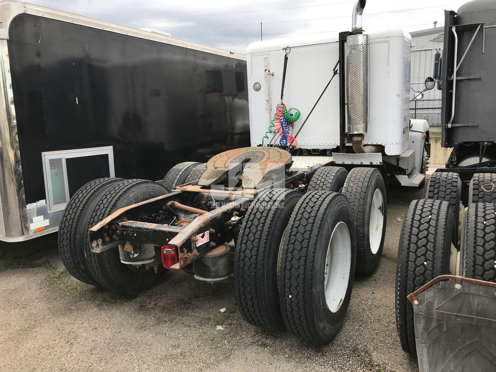 1994 FREIGHTLINER VIN: 1FUYDCYB2RP551509 T/A SLEEPER TRUCK TRACTOR