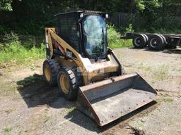 2000 CATERPILLAR 226 SKID STEER SN: 5FZ2062 CAB