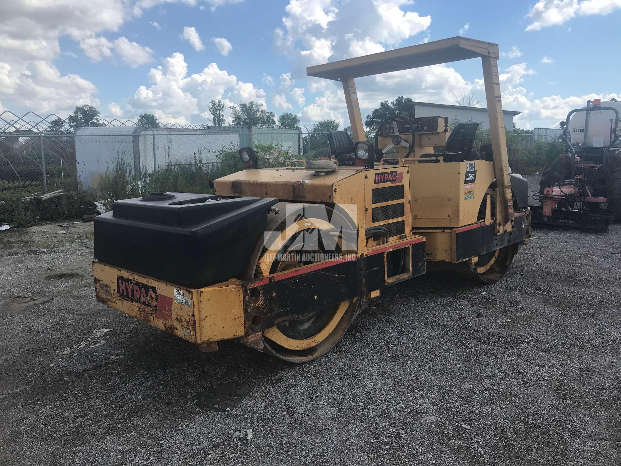 2000 HYPAC C766C TANDEM VIBRATORY ROLLER SN: 109C20902396