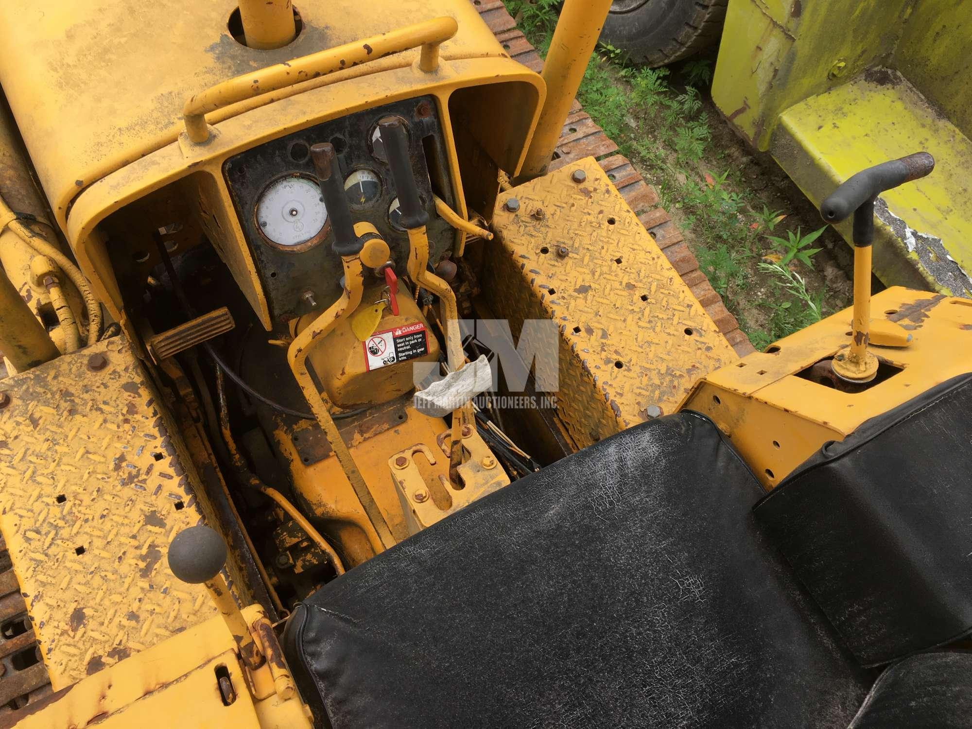 1973 DEERE 350B SN: 183255T CRAWLER TRACTOR CANOPY