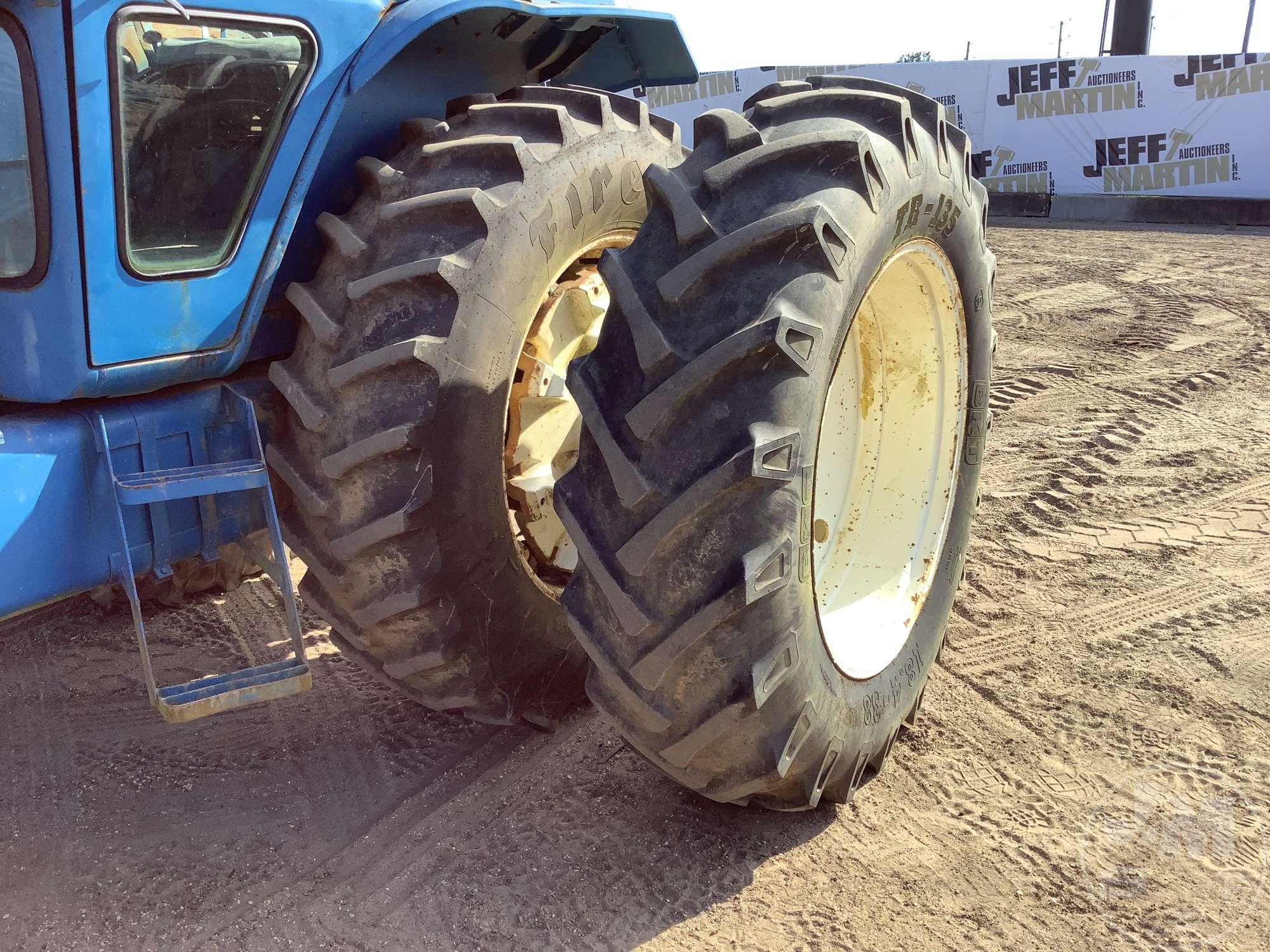 FORD TW-20 TRACTOR