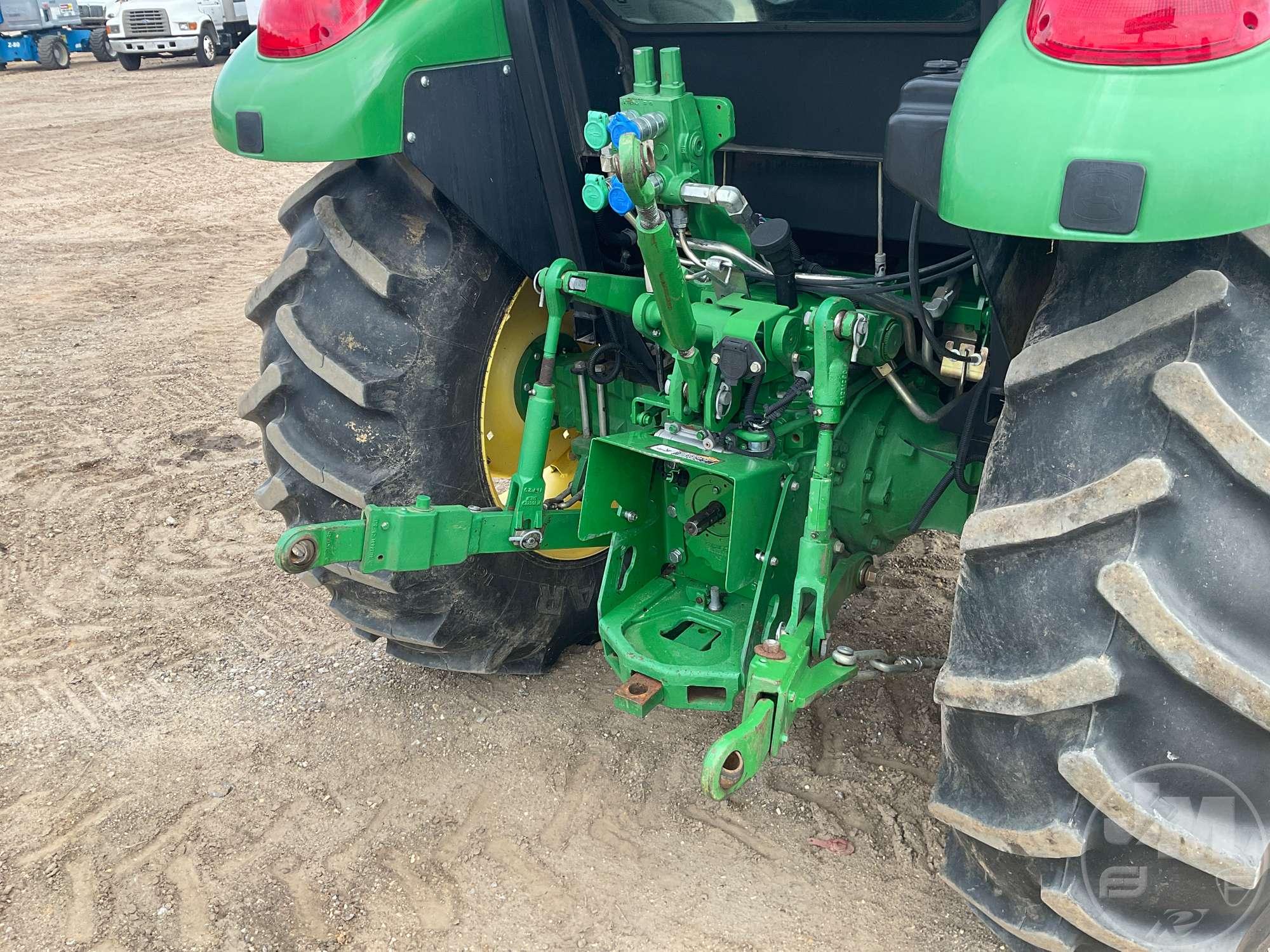 2014 JOHN DEERE 5085E 4X4 TRACTOR W/ LOADER SN: 1LV5085ECDY240340