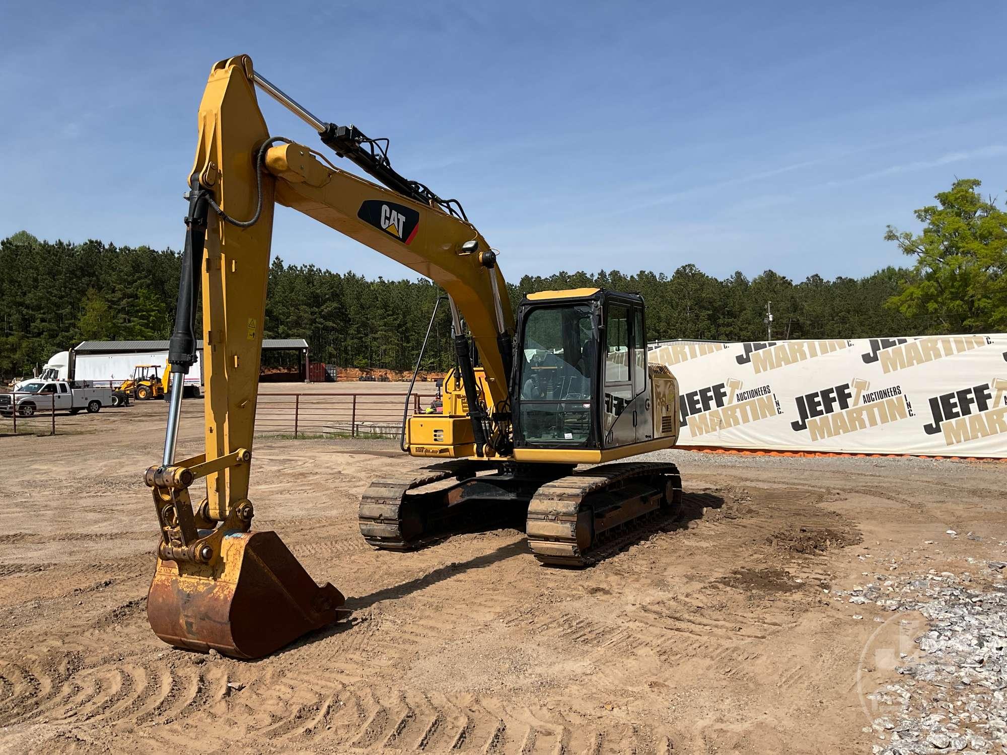 2016 CATERPILLAR 312FGC HYDRAULIC EXCAVATOR SN: CAT0312FVFKE10042