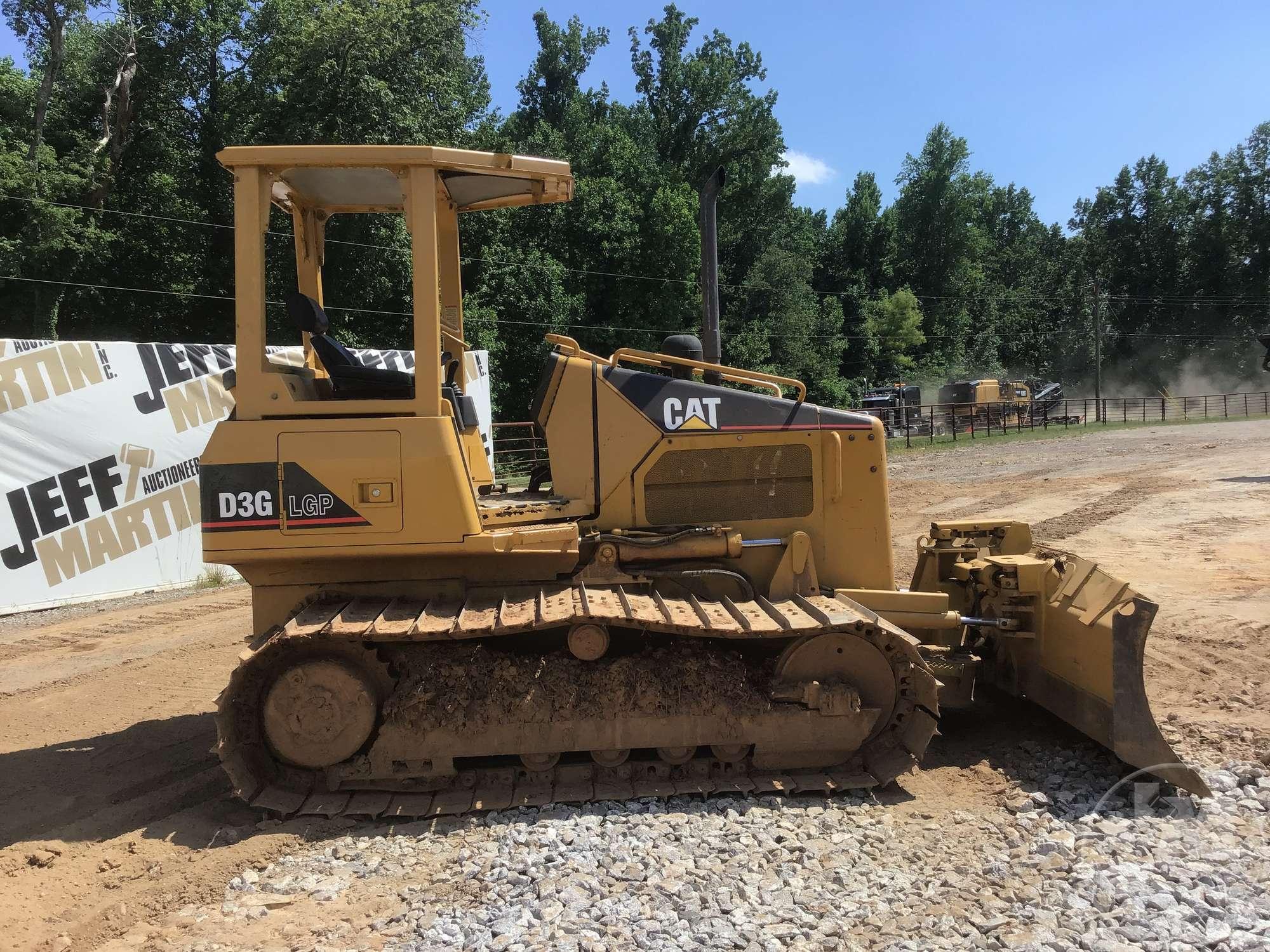 2005 CATERPILLAR D3G LGP SN: CAT00D3GABYR00794 CRAWLER TRACTOR CANOPY