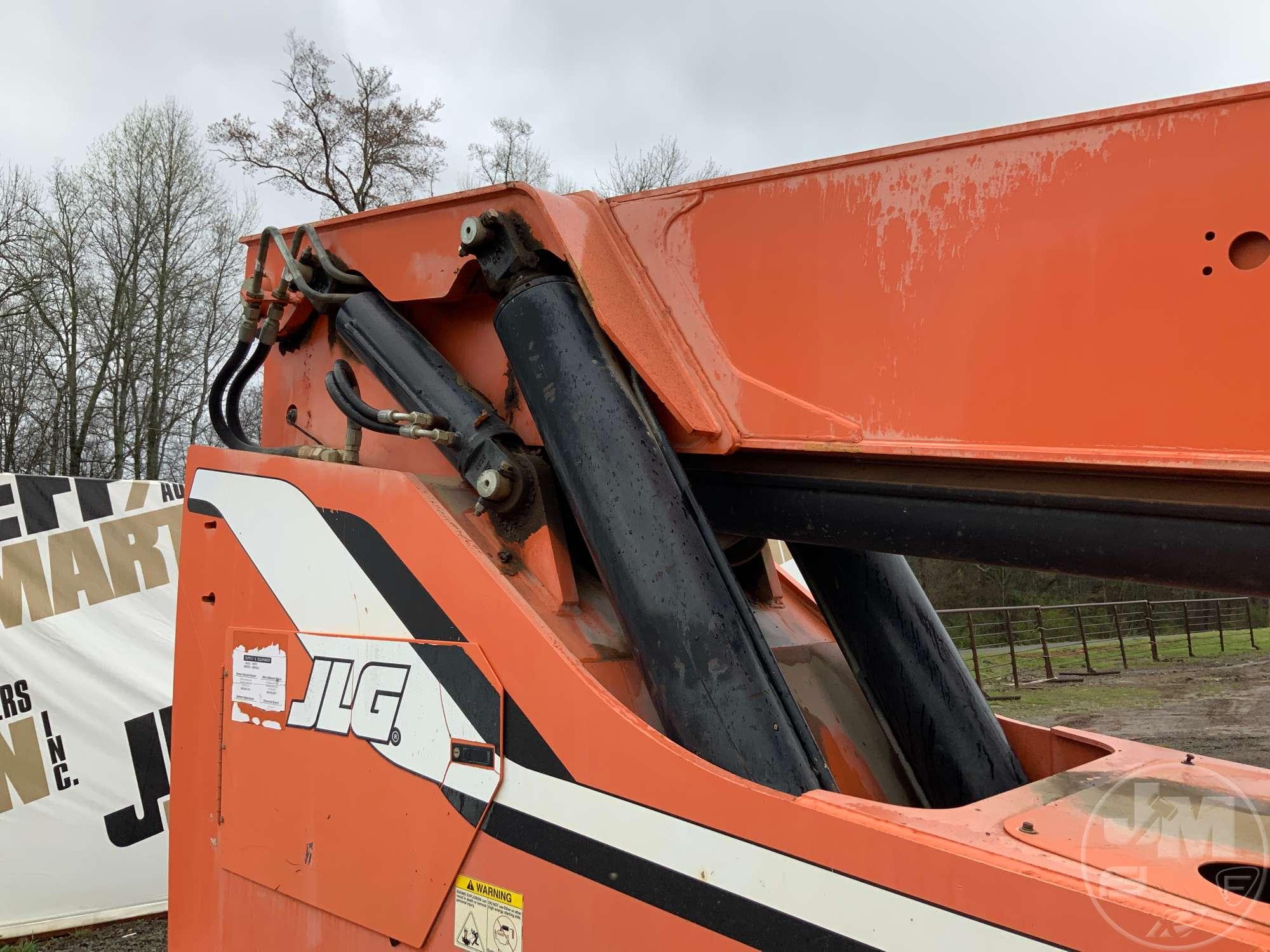 2007 JLG SKYTRAK 8042 TELESCOPIC FORKLIFT SN: 0160025443