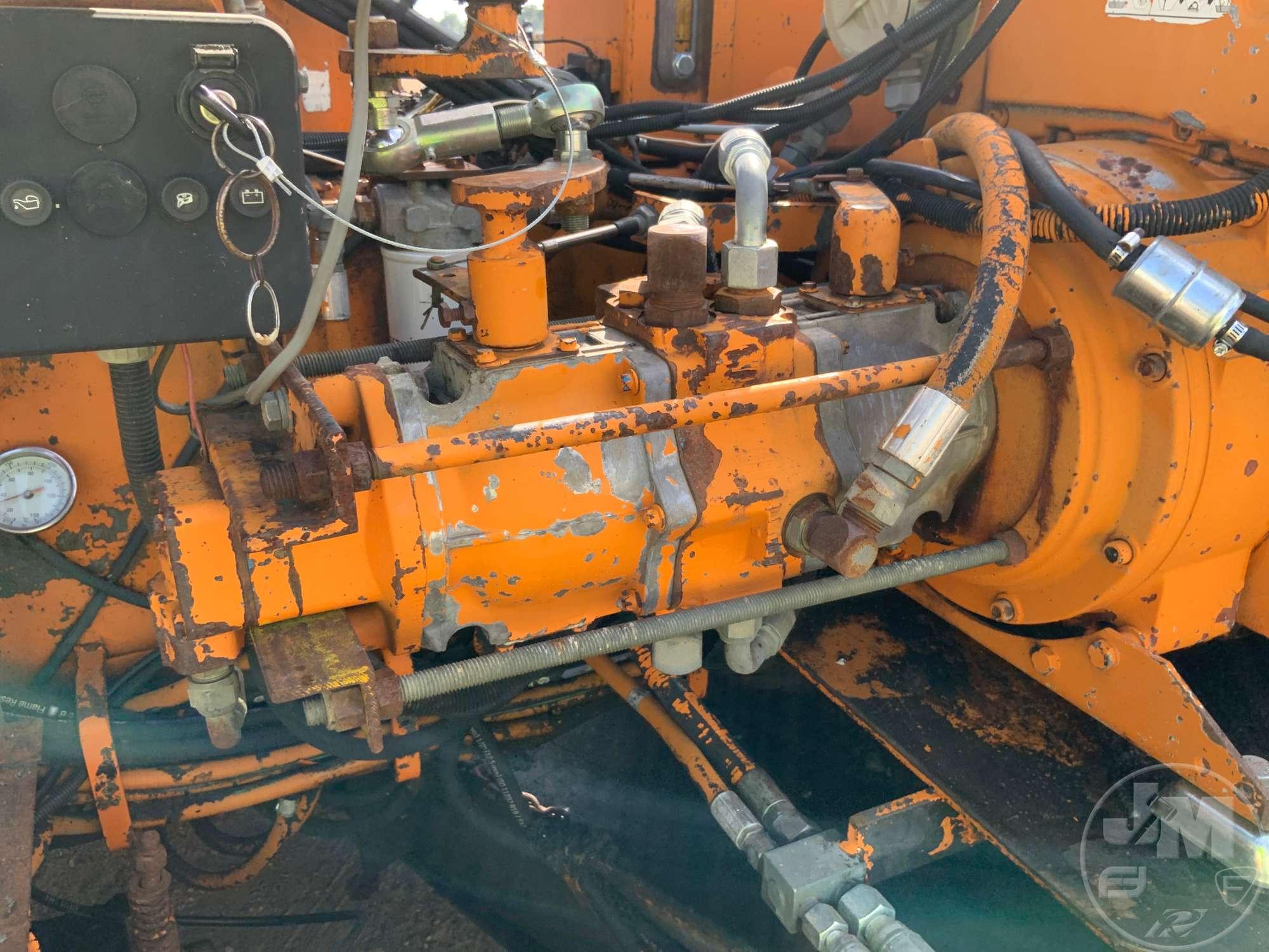 LEEBOY 1200 MATERIAL TRANSFER UNIT SN: ED66132