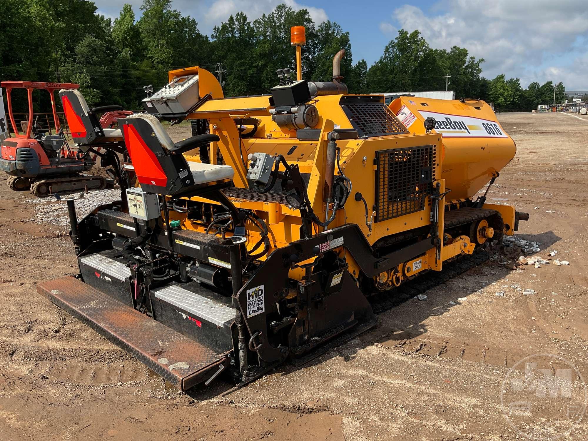 2014 LEEBOY 8616 CRAWLER ASPHALT PAVER SN: 94117