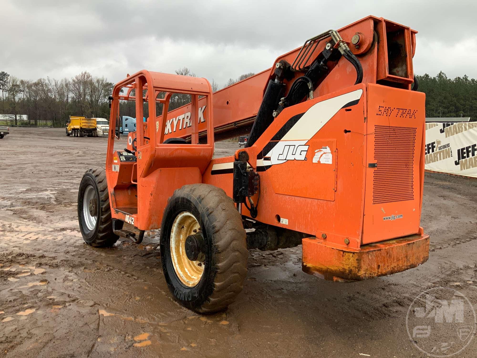 2007 JLG SKYTRAK 8042 TELESCOPIC FORKLIFT SN: 0160025443