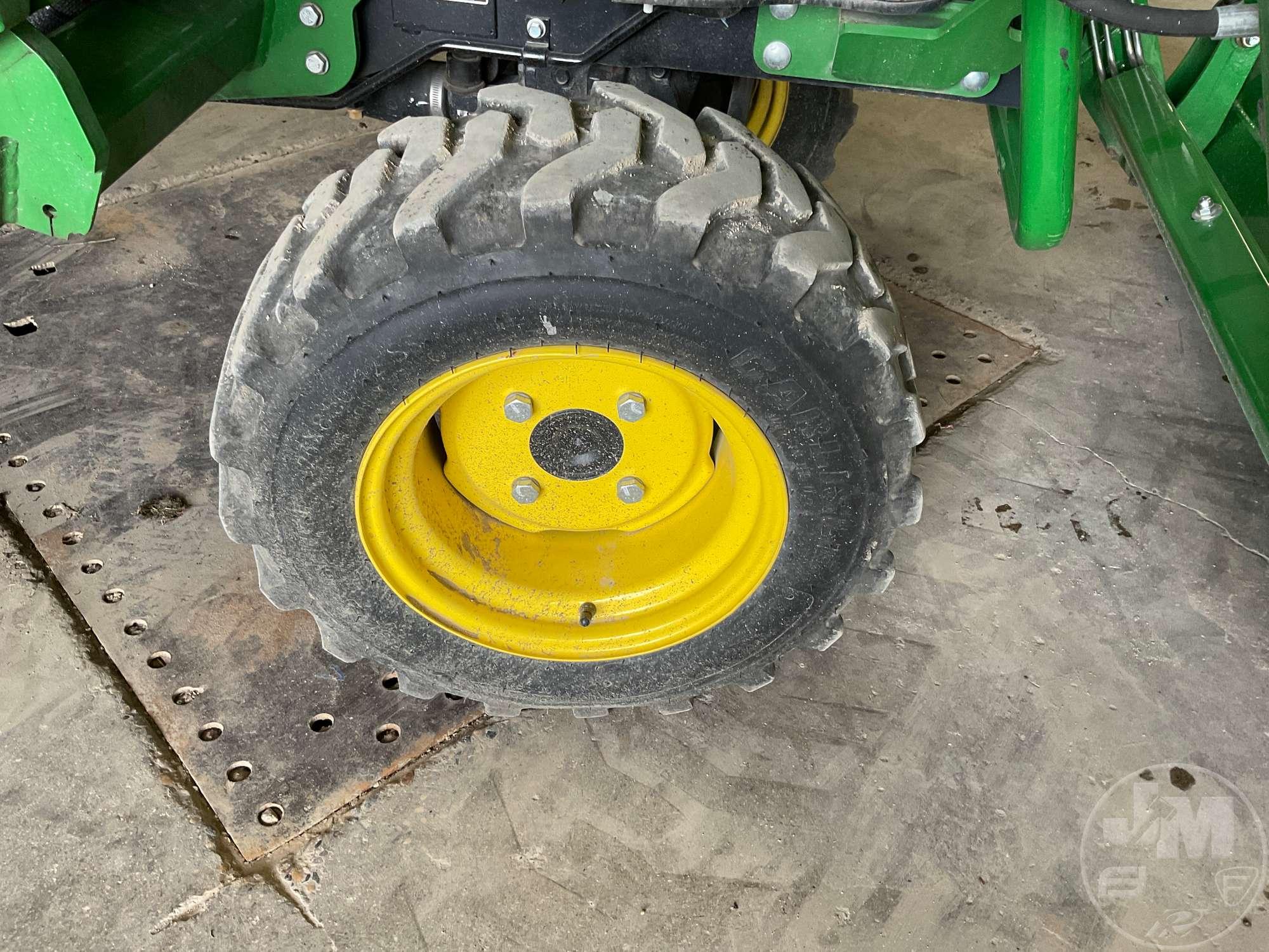 2016 JOHN DEERE 2032R SN: 116382