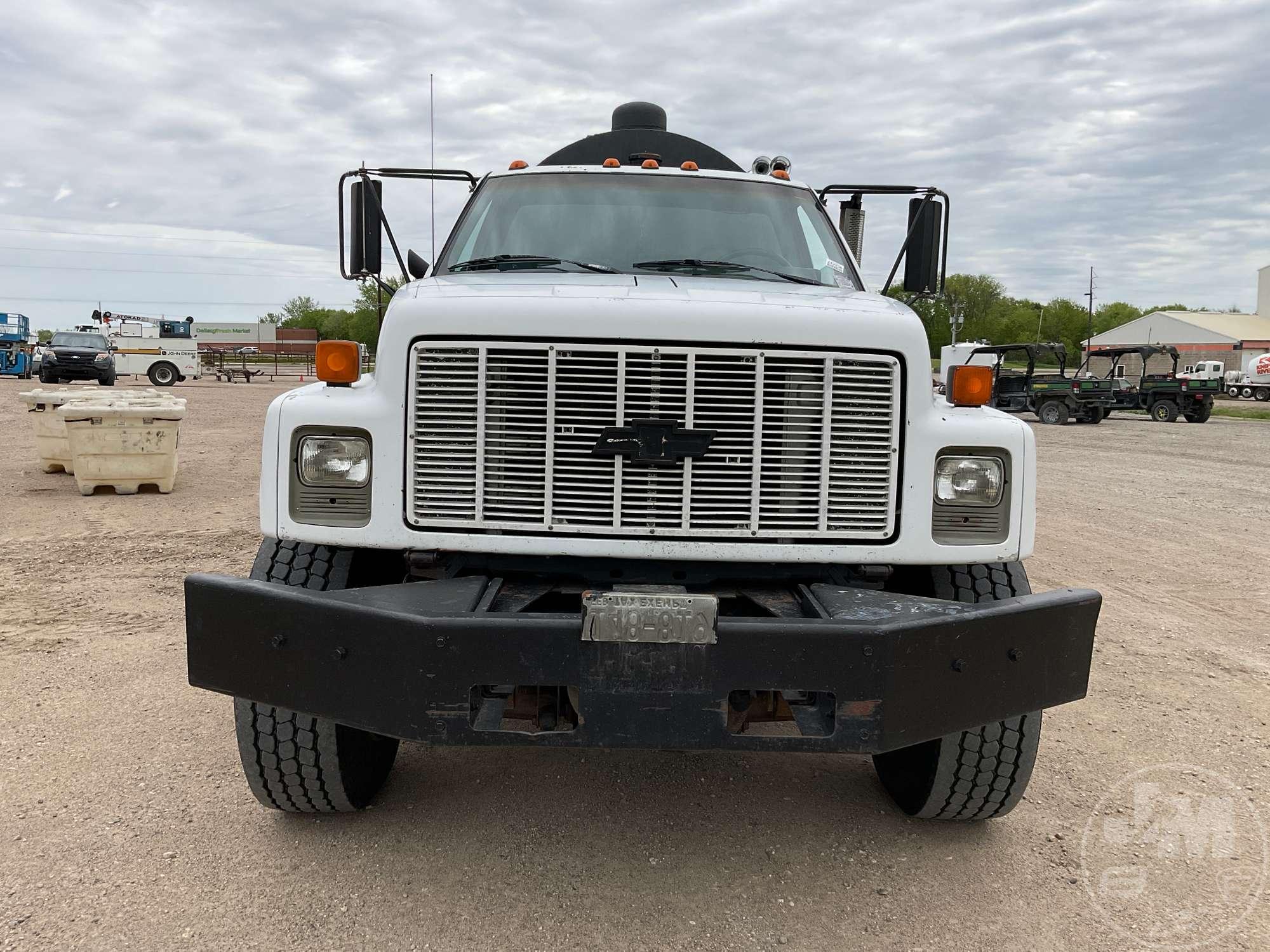 1990 CHEVROLET C7 VIN: 1GBS7H4J9LJ203378 T/A SEWER TRUCK