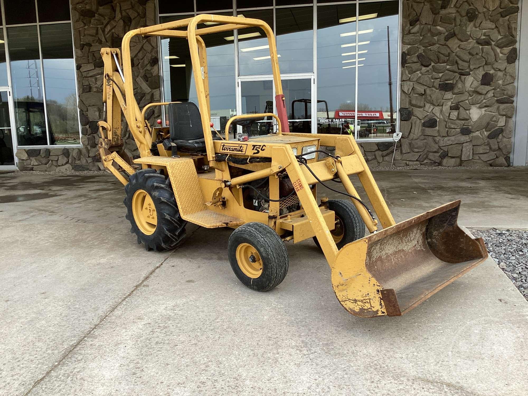 1990 TERRAMITE T5C LOADER BACKHOE SN: 2150109