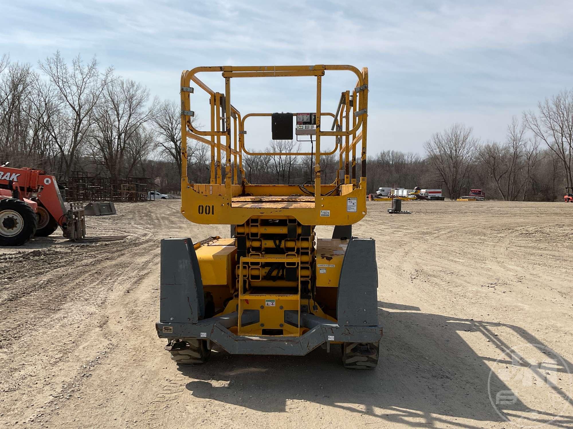 2013 HAULOTTE 3368RT 33’...... SCISSOR LIFT SN: CD702859