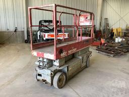 1997 MEC 2033ES 20’...... SCISSOR LIFT SN: 08800433