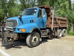 2005 STERLING TRUCK L9500 SERIES TRI-AXLE DUMP TRUCK VIN: 2FZHAZDA55AU22335