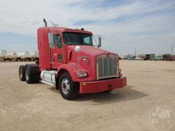 2007 KENWORTH T800 VIN: 1XKDDT9X87J160224 TANDEM AXLE TRUCK TRACTOR