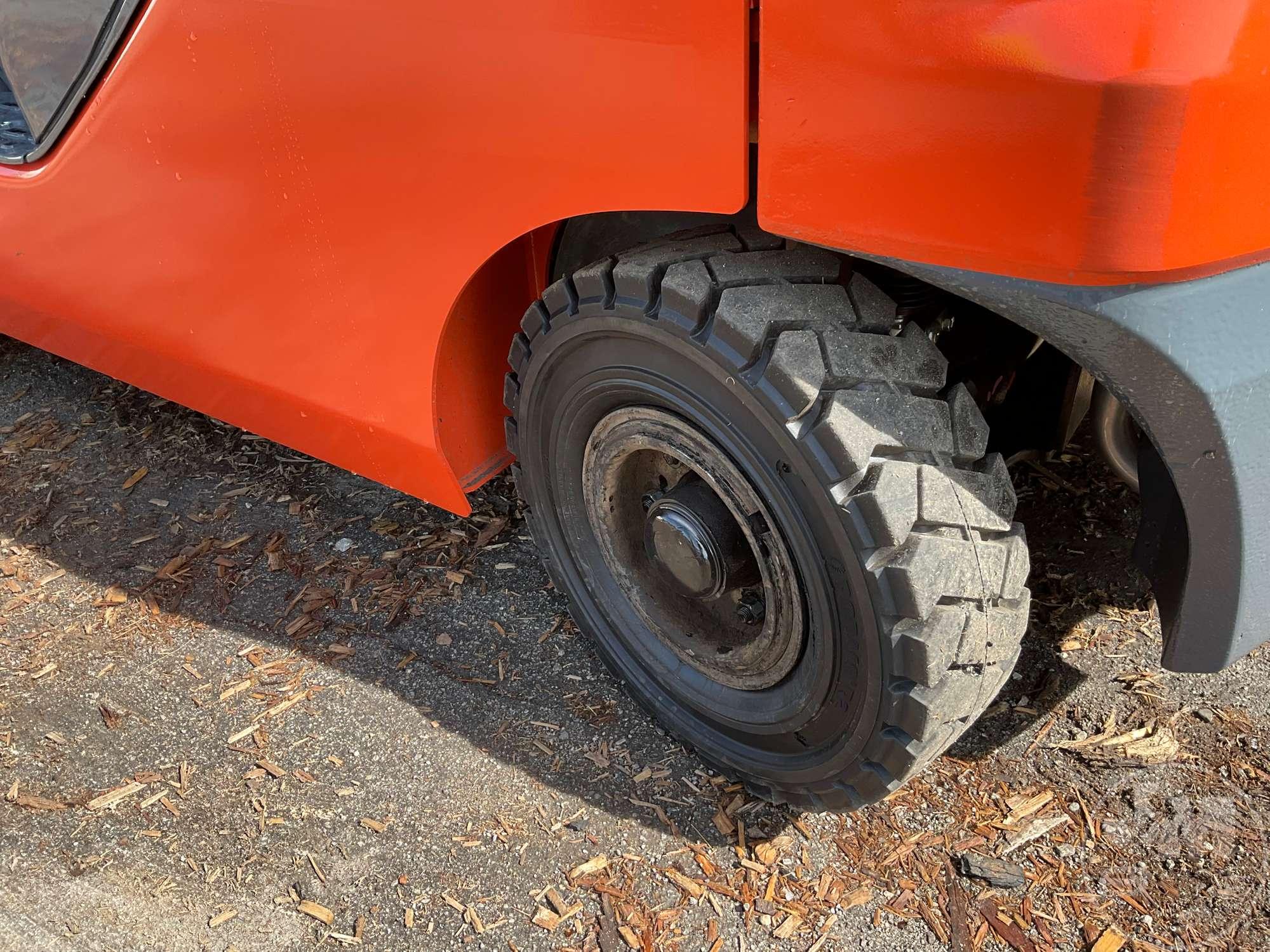 (UNUSED) 2022 TOYOTA 50-8FGU18 PNEUMATIC TIRE FORKLIFT SN: 10233