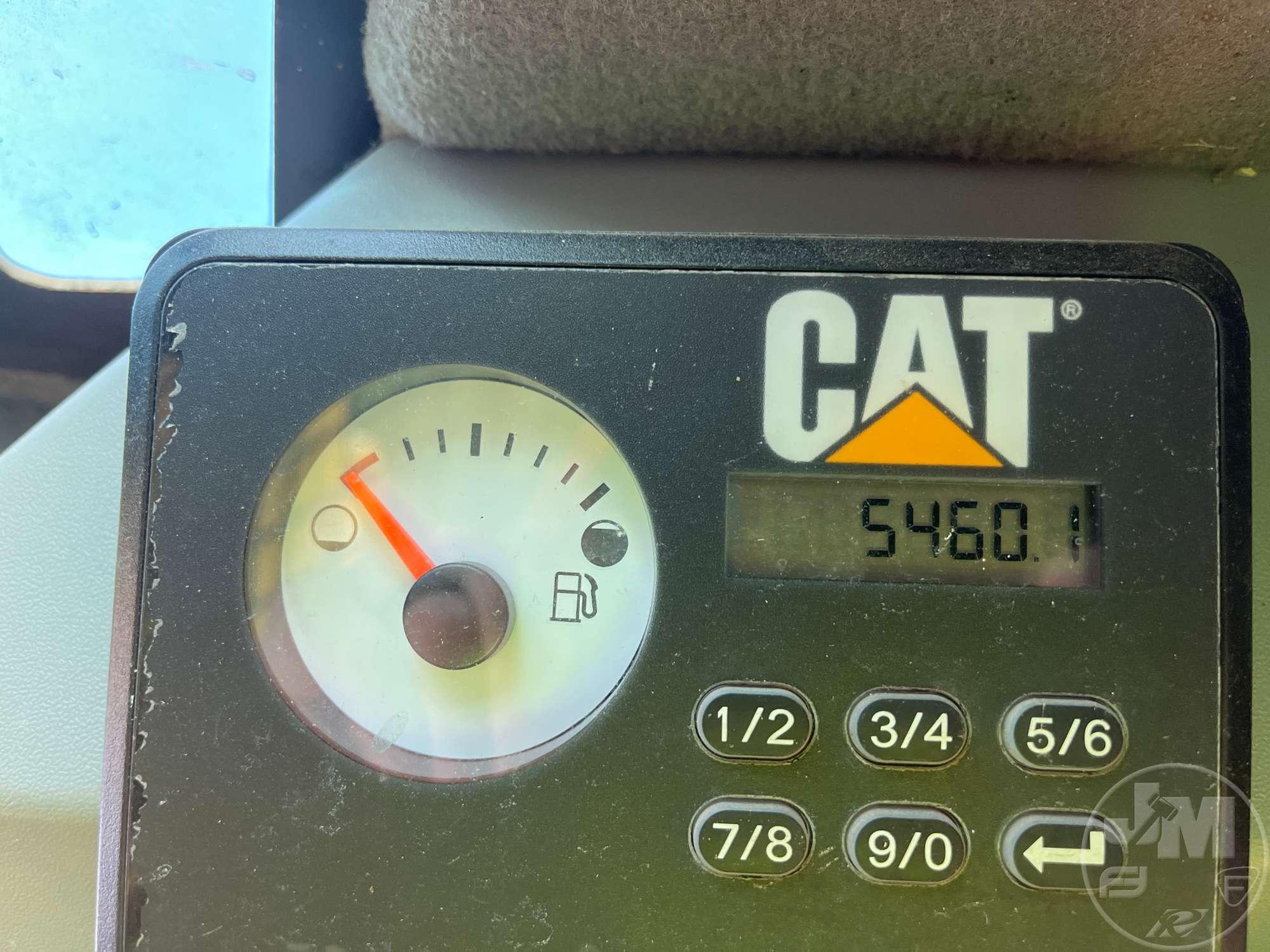 2016 CATERPILLAR 236D SKID STEER SN: CAT0236DABGZ04114 CAB