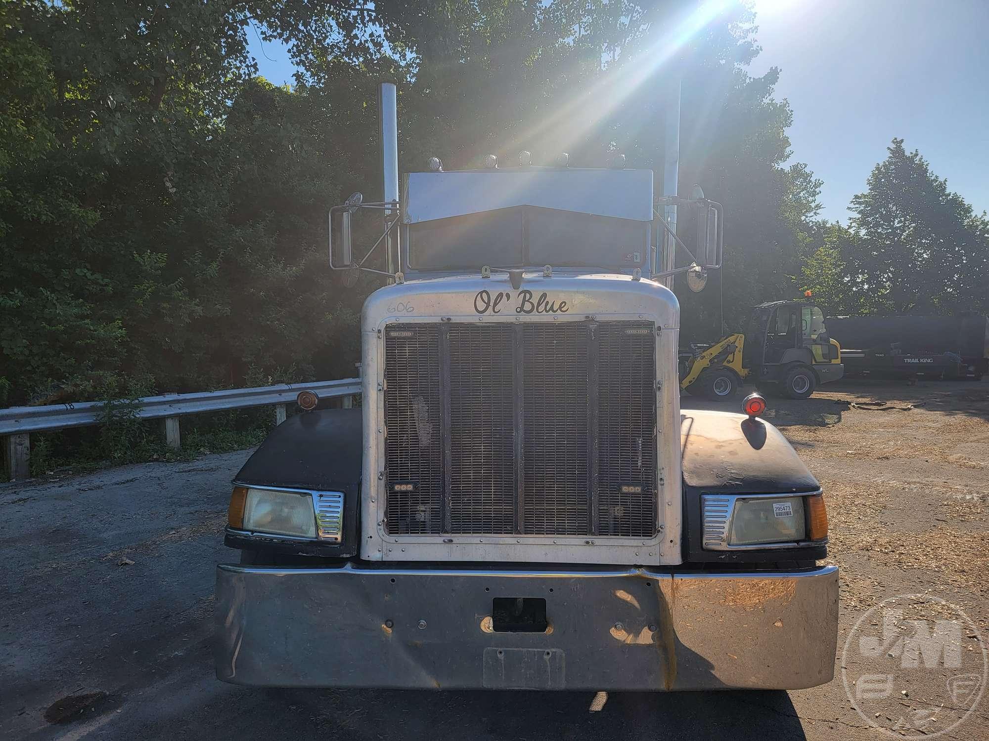 1992 PETERBILT 377 VIN: 1XPCDR9XXND316350 TANDEM AXLE DAY CAB TRUCK TRACTOR