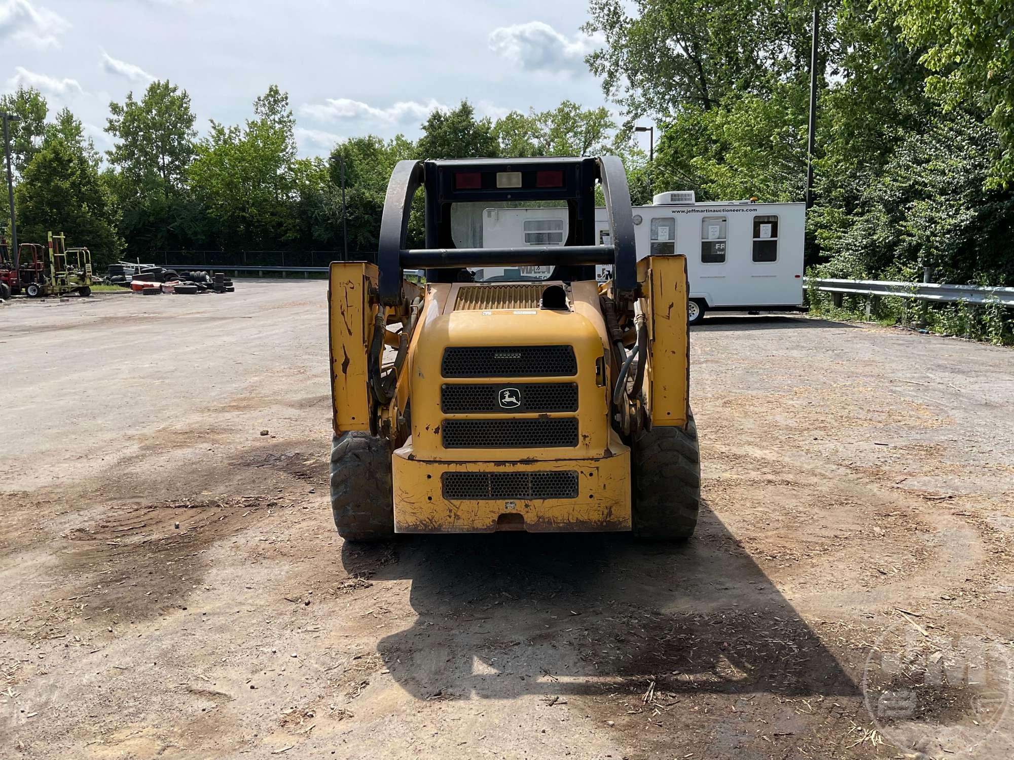 2002 DEERE 260 SKID STEER SN: KV0260A460664 CANOPY