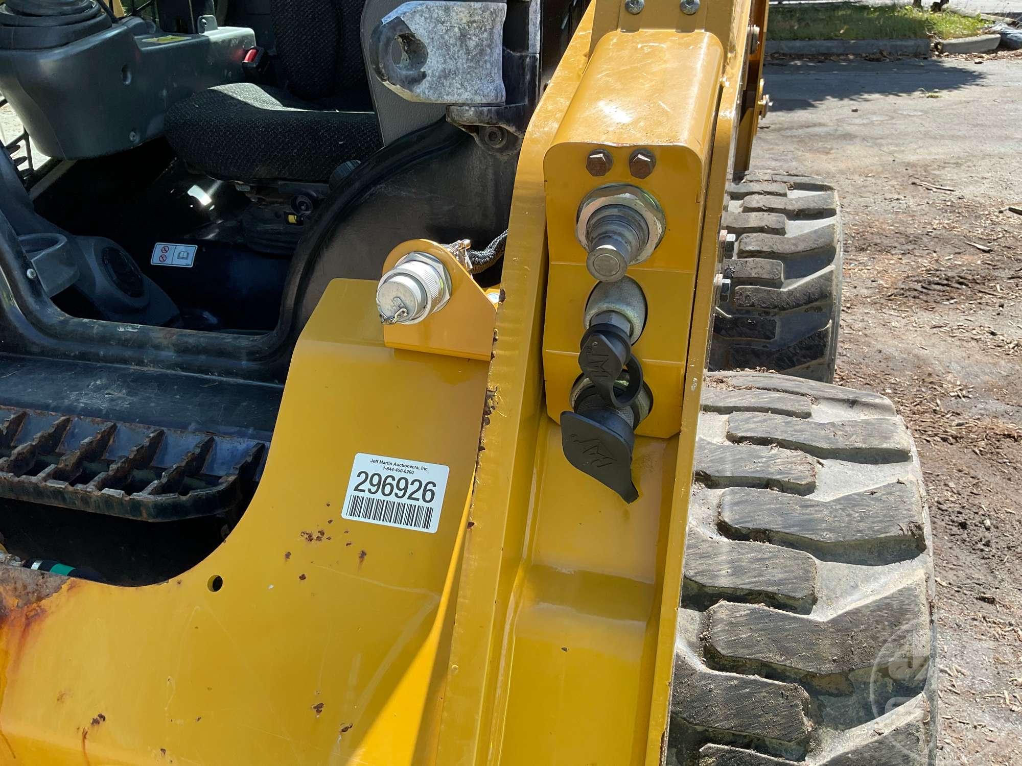 2019 CATERPILLAR 236D SKID STEER SN: CAT0236DKBGZ05435 CAB