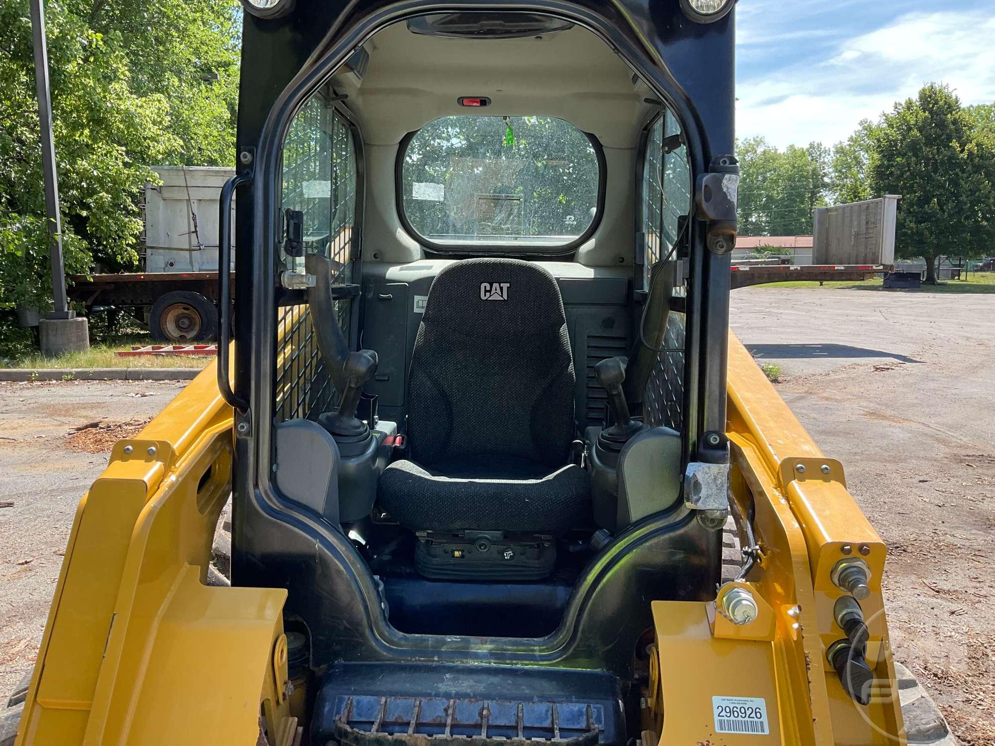 2019 CATERPILLAR 236D SKID STEER SN: CAT0236DKBGZ05435 CAB