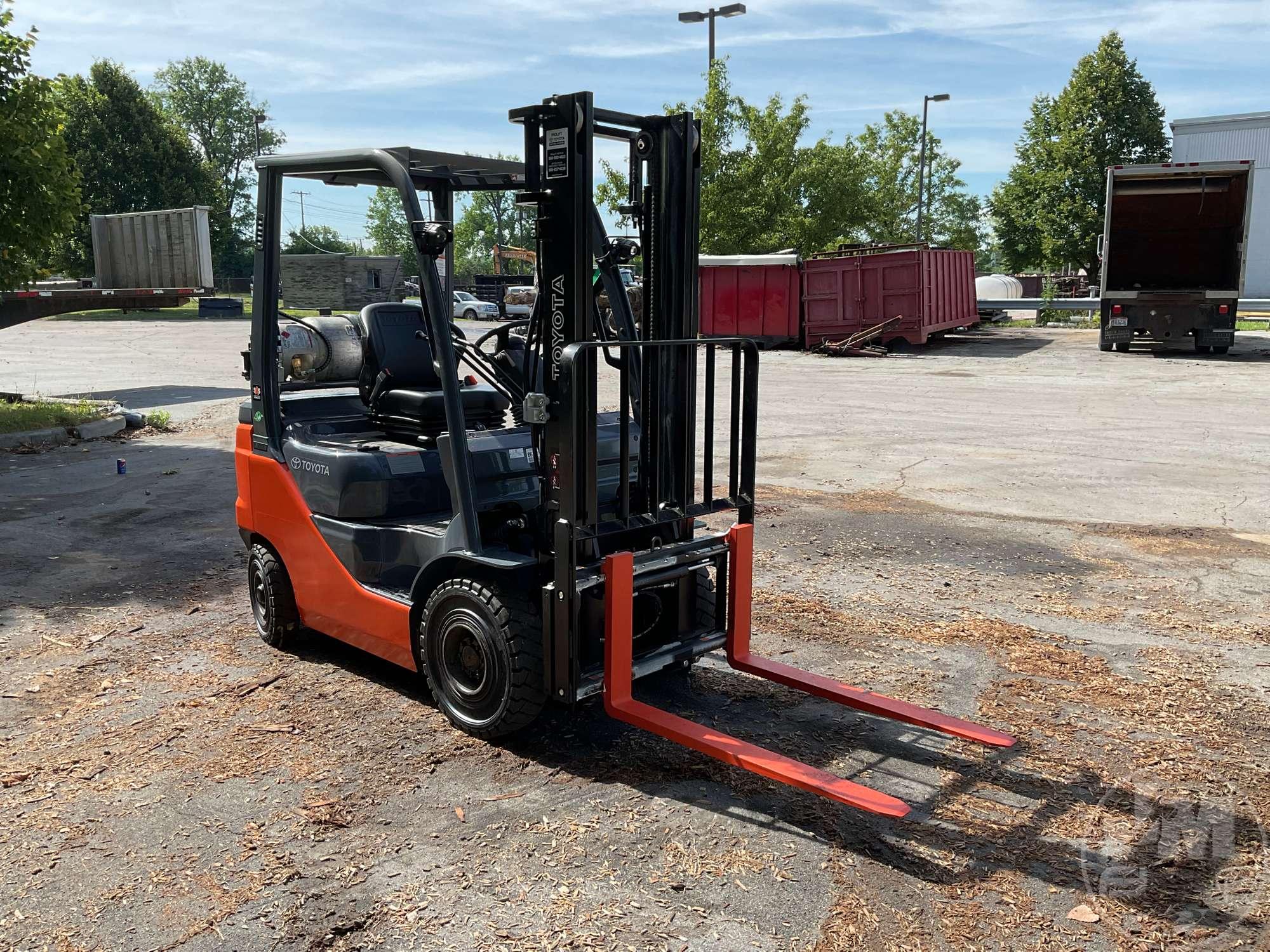 (UNUSED) 2022 TOYOTA 50-8FGU18 PNEUMATIC TIRE FORKLIFT SN: 10233