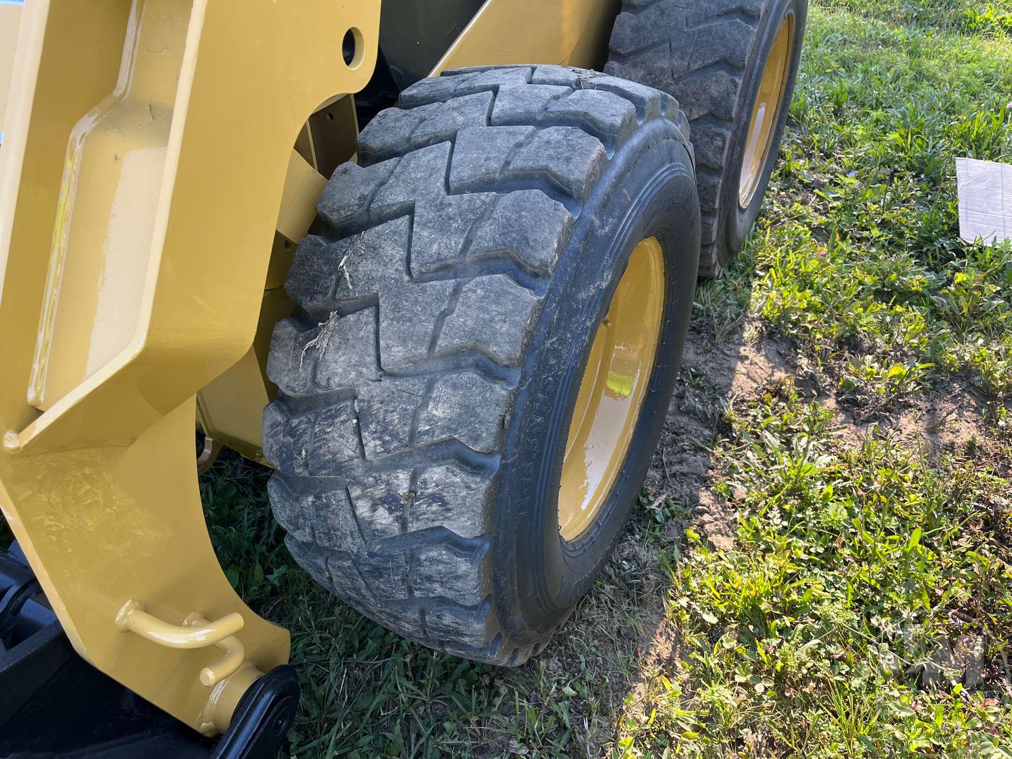 2016 CATERPILLAR 236D SKID STEER SN: CAT0236DABGZ04114 CAB