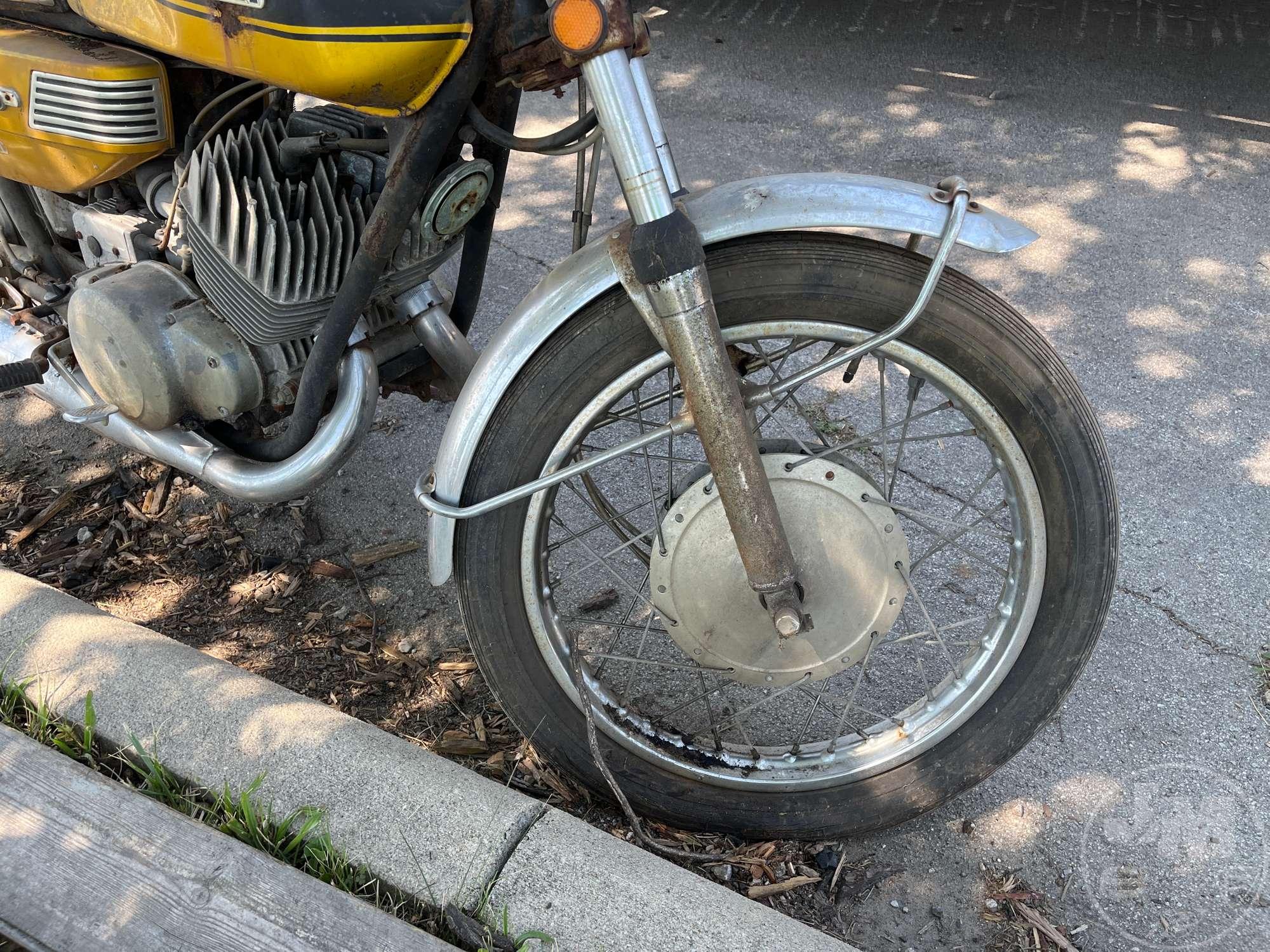 SUZUKI 350