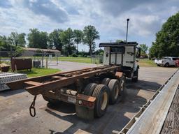 2002 VOLVO TRUCK VHD VIN: 4V5KC9GG62N316841 T/A ROLL OFF