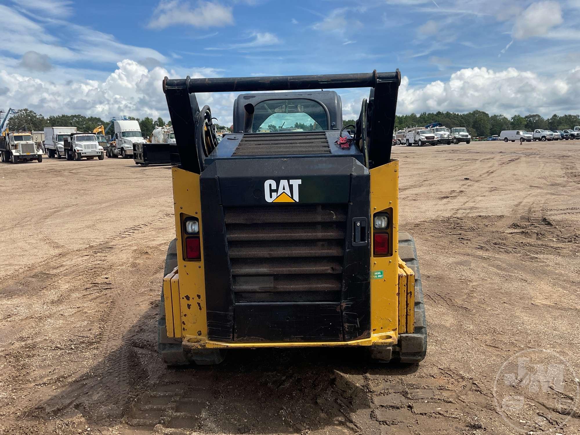 2016 CATERPILLAR MODEL 299D2 MULTI TERRAIN LOADER SN: FD201447 CAB