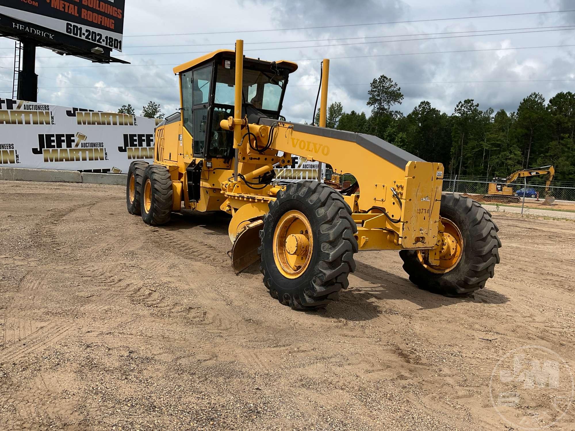 2008 VOLVO G930 MOTORGRADER SN: VCEOG930P00042177