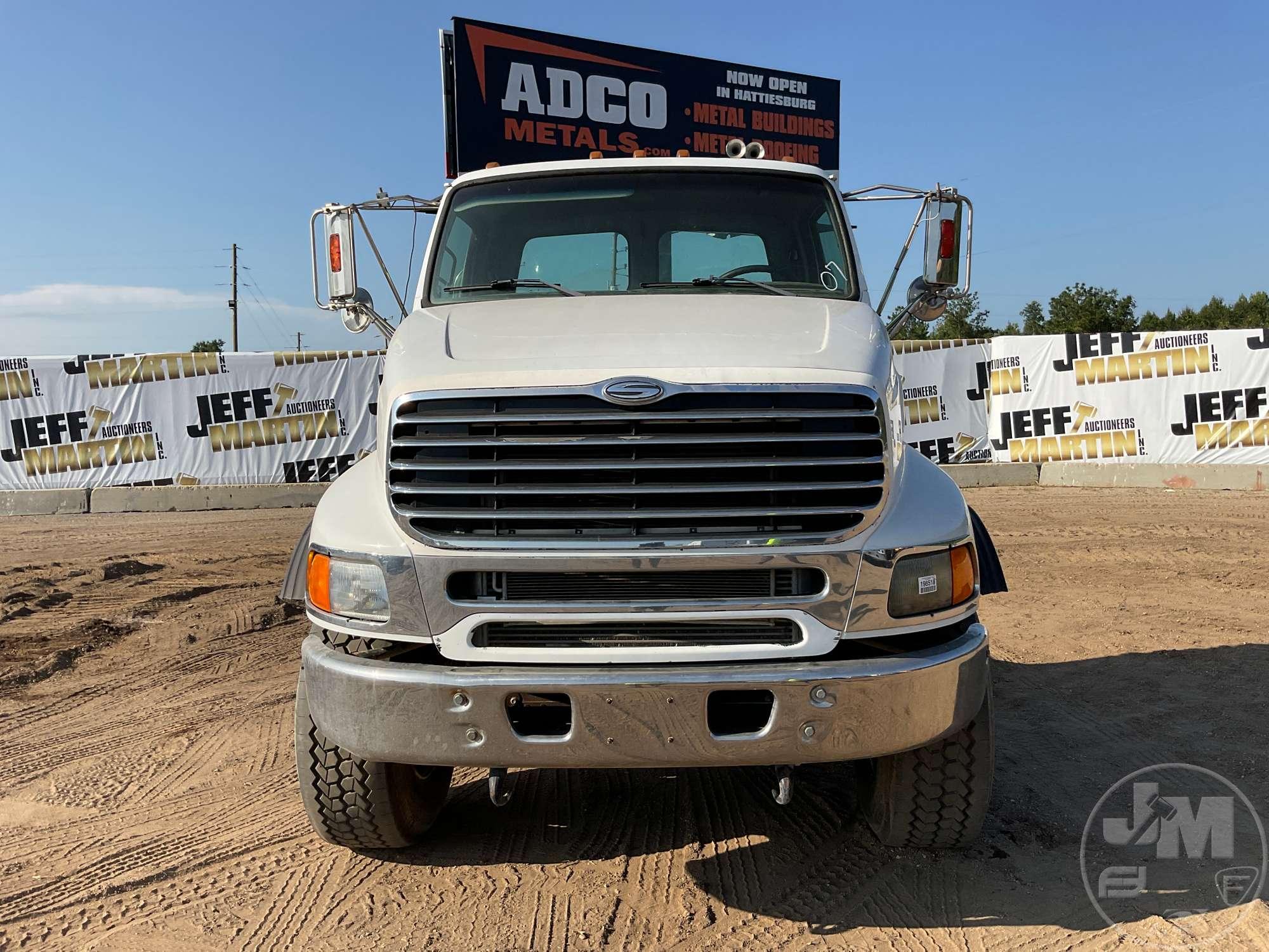 2007 STERLING L9500 TANDEM AXLE VIN: 2FZHAZCV67AV53068 CAB & CHASSIS