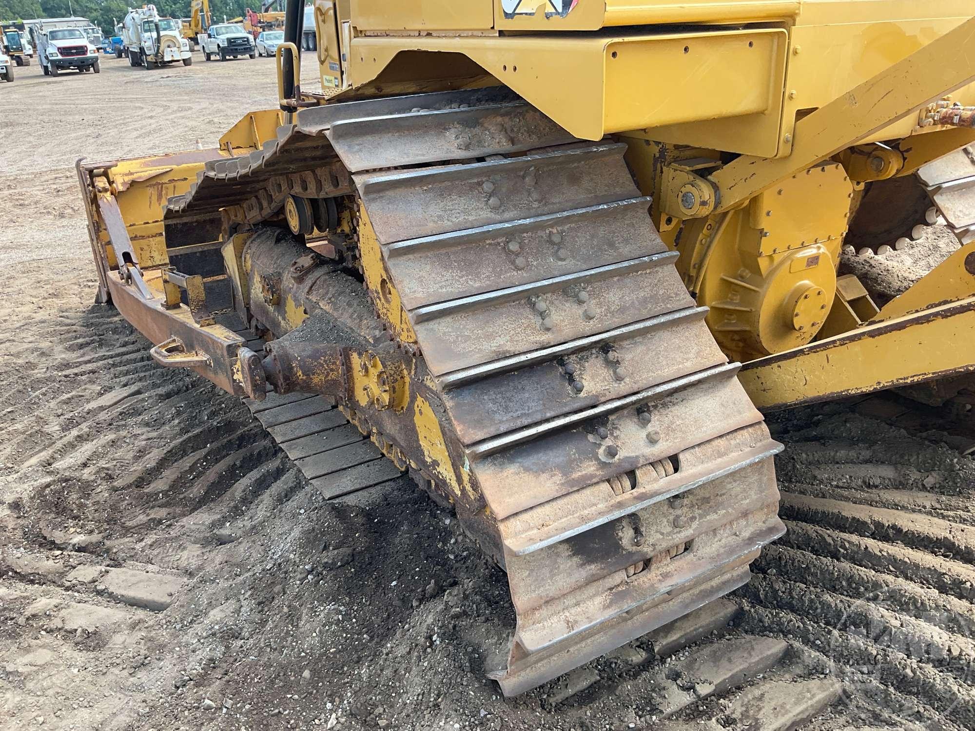 2012 CATERPILLAR D6T LGP SN: CAT00D6THZJB00529 CRAWLER TRACTOR CAB