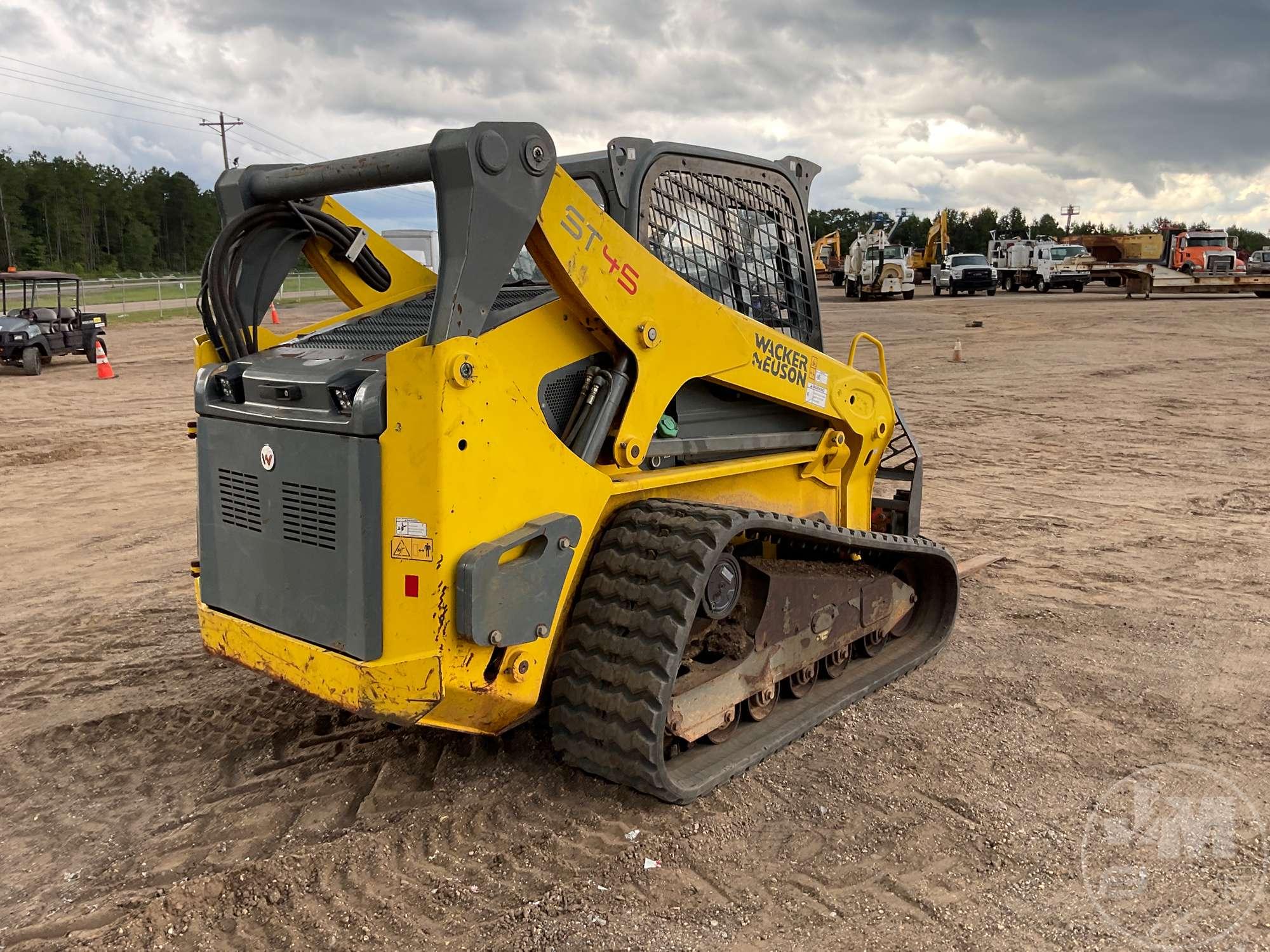 2015 WACKER NUESON MODEL SW24 MULTI TERRAIN LOADER SN: 135747 CAB