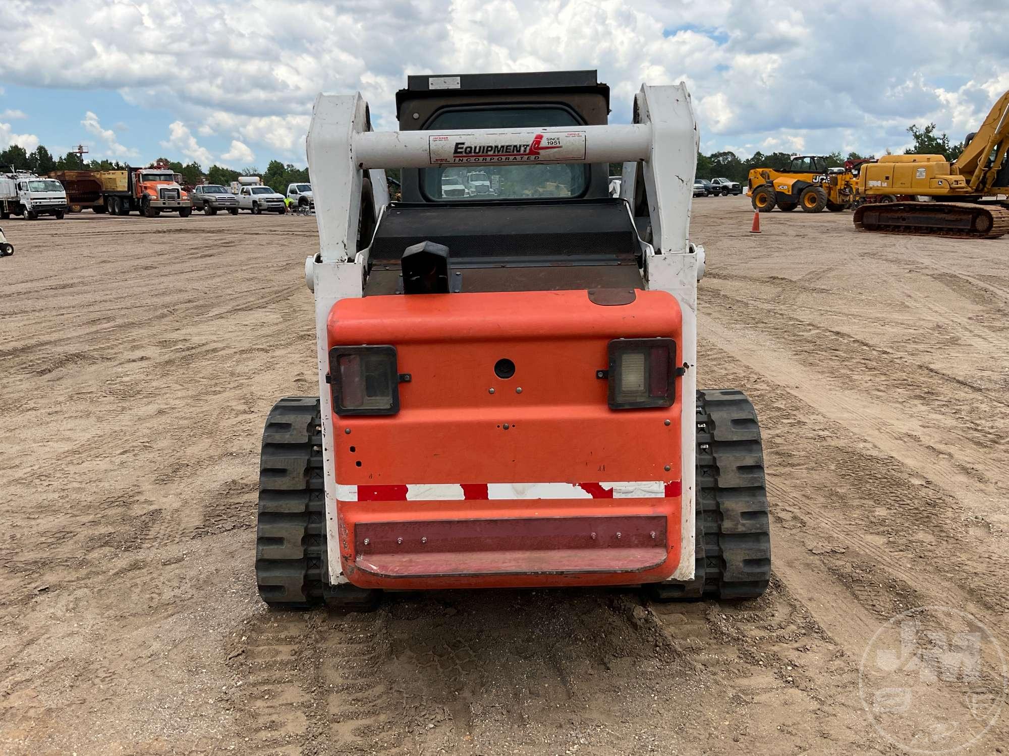 2007 BOBCAT MODEL T300 MULTI TERRAIN LOADER SN: 532016171 CAB