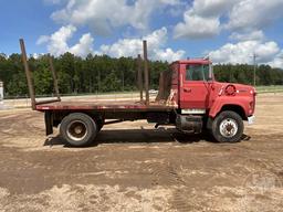 1988 FORD LS8000 VIN: 1FDXS80U4JVA15806 REGULAR CAB FLATBED TRUCK