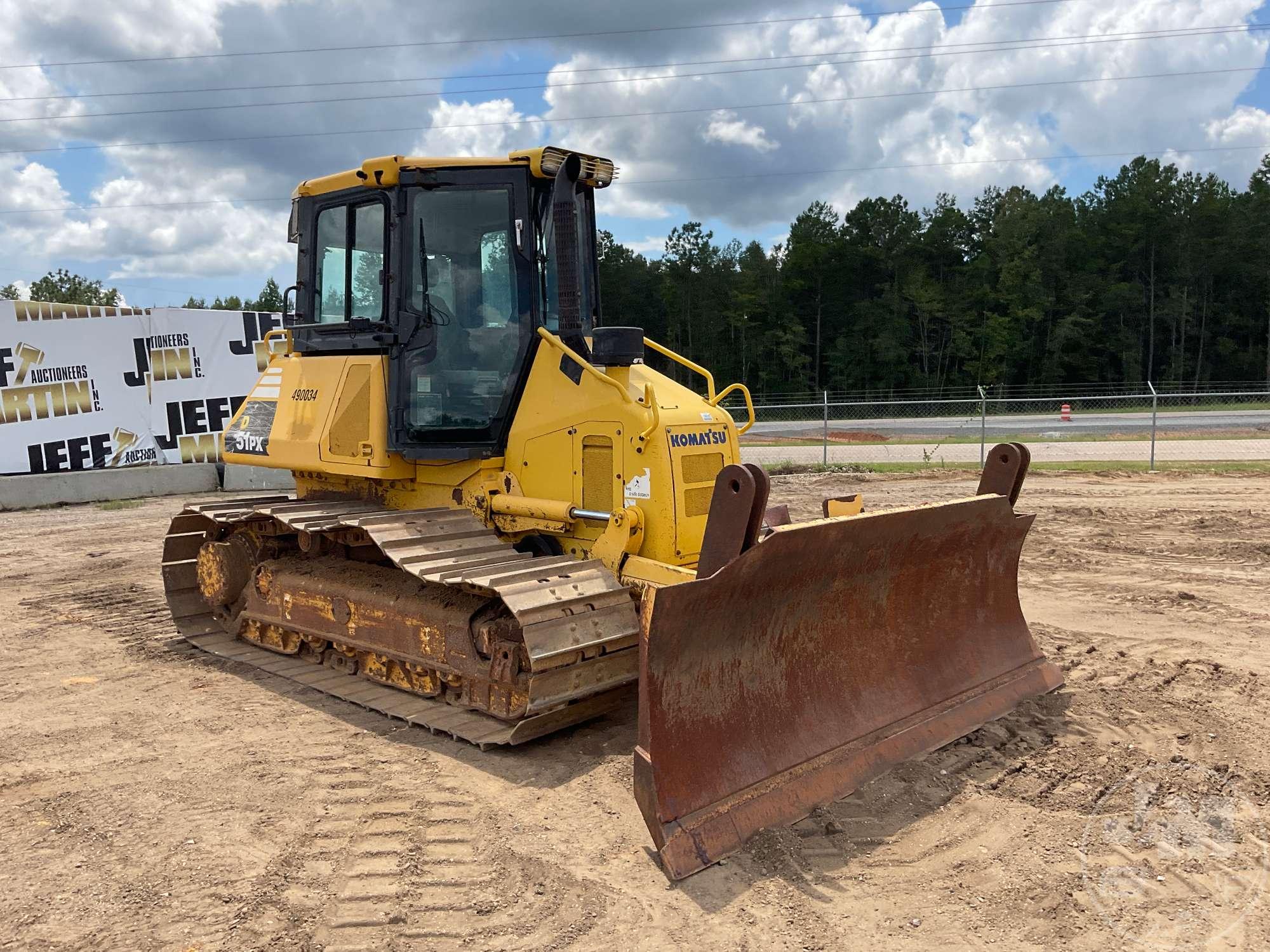 2011 KOMATSU D51PX-22 SN: KMT0D080T51B12046 CRAWLER TRACTOR CAB