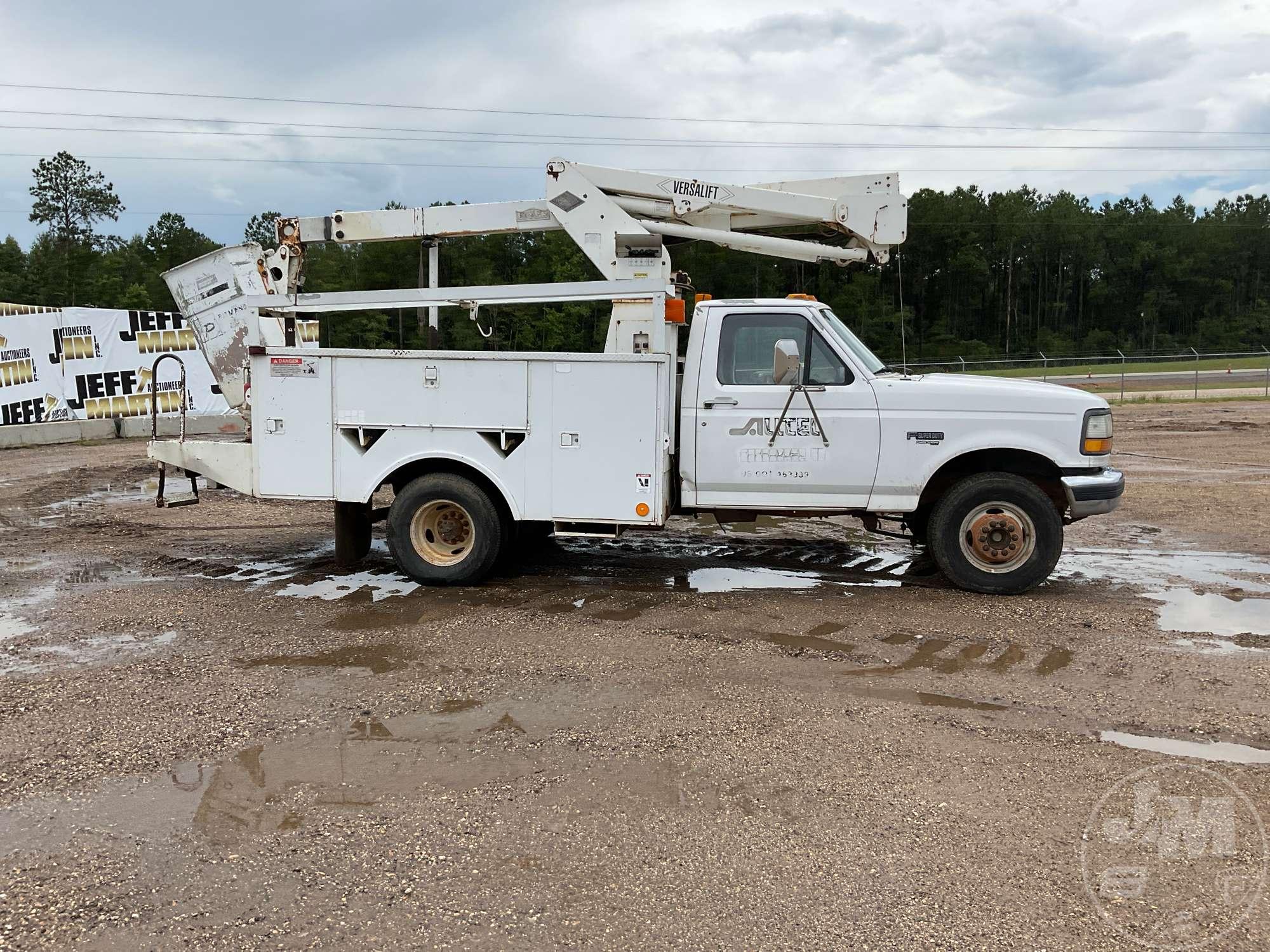 1997 FORD F-SUPER DUTY S/A BUCKET TRUCK VIN: 3FELF47F5VMA49803