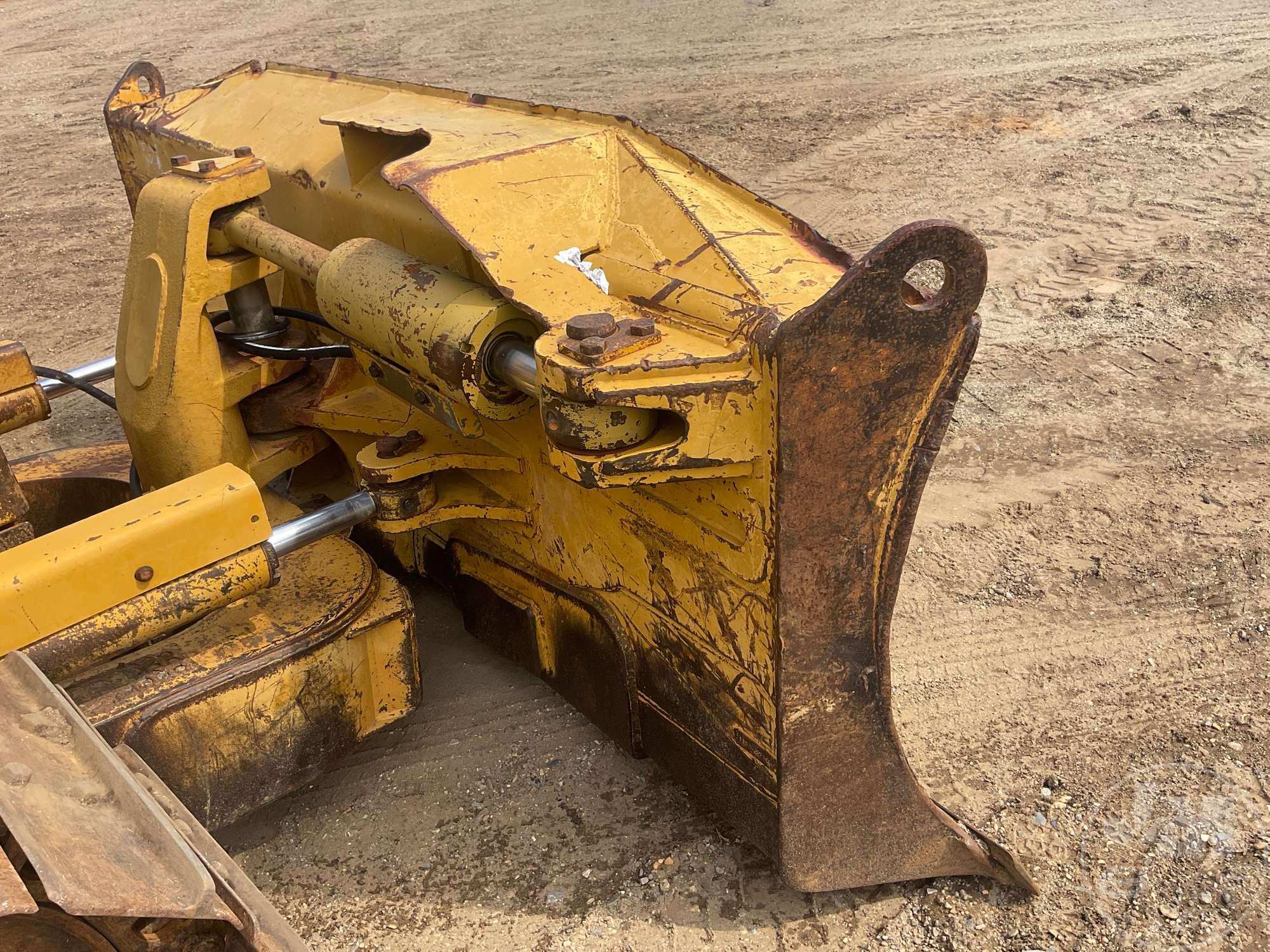 1997 CATERPILLAR D6M XL SN: 3WN00833 CRAWLER TRACTOR CANOPY