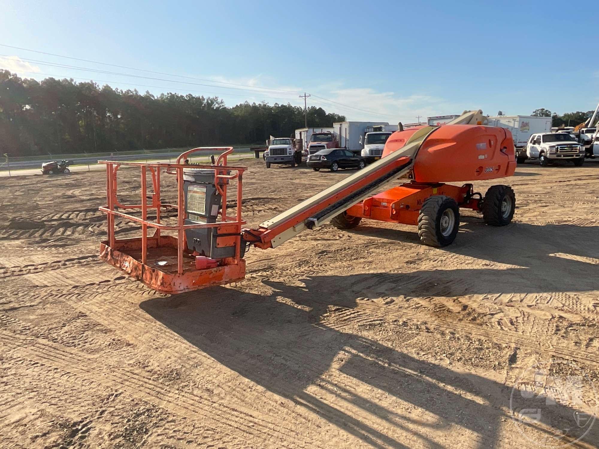 2007 JLG 400S 40' 4X4 BOOM LIFT SN: 0300112713