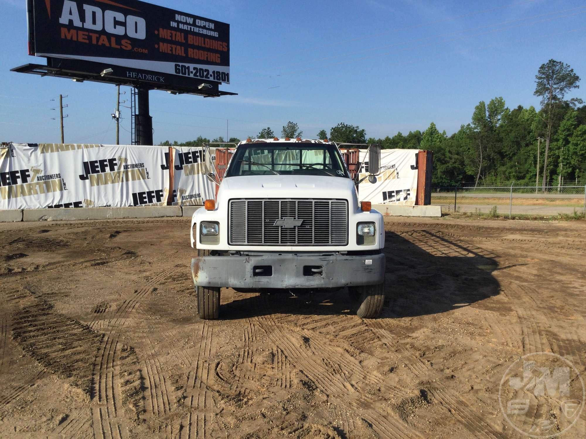 1994 CHEVROLET C7500 VIN: 1GBJ7H1J9RJ112894 REGULAR CAB FLATBED TRUCK