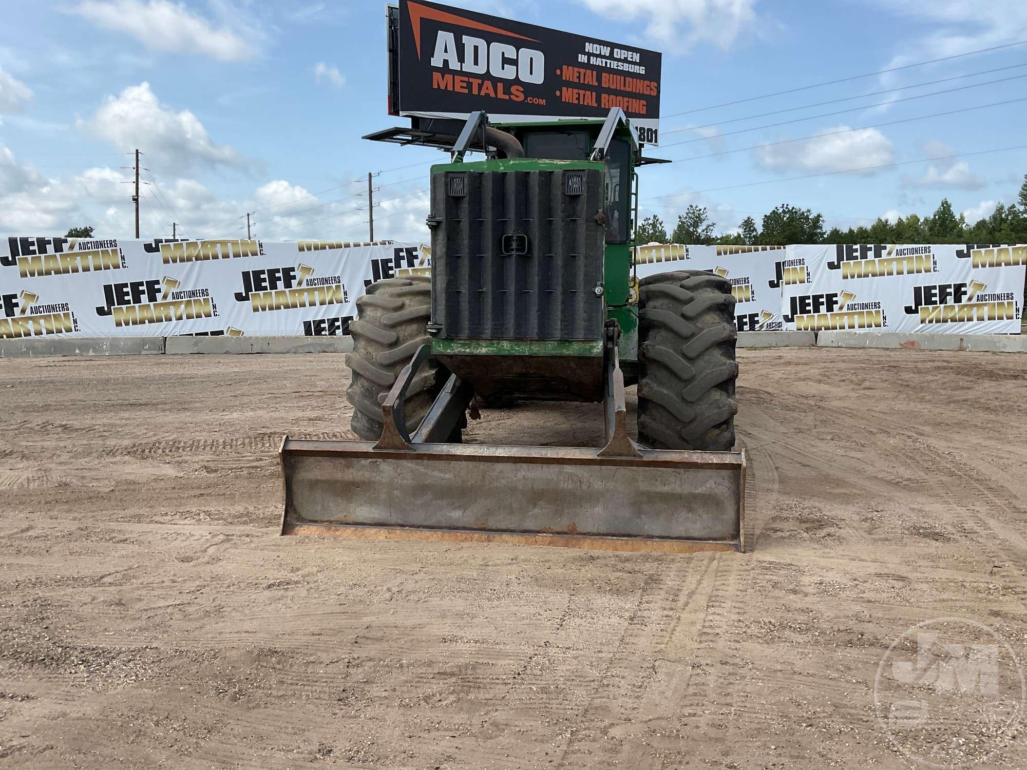 2015 JOHN DEERE 748L SN: 1DW748LXJFF667210 SKIDDER