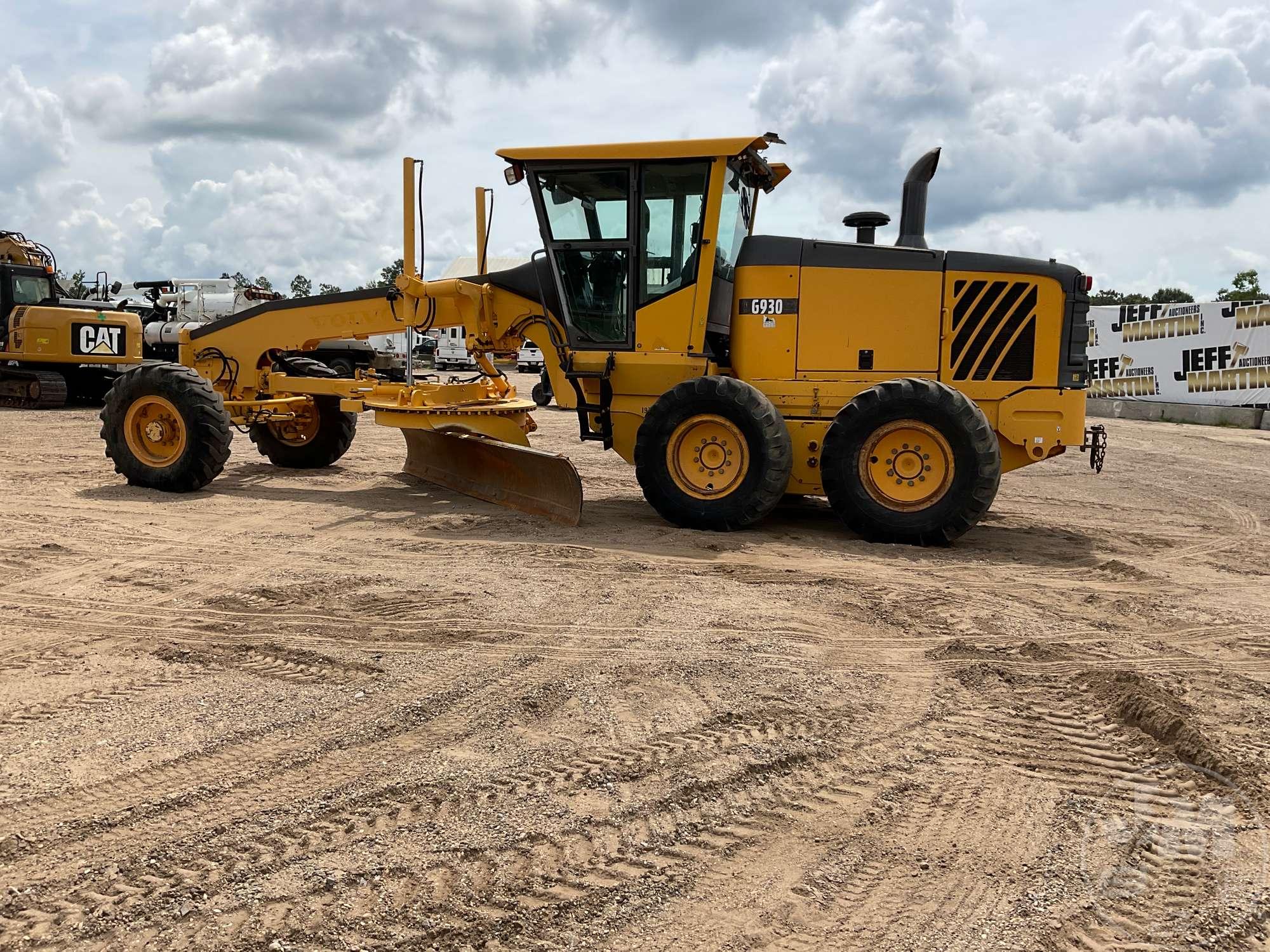 2008 VOLVO G930 MOTORGRADER SN: VCEOG930P00042177