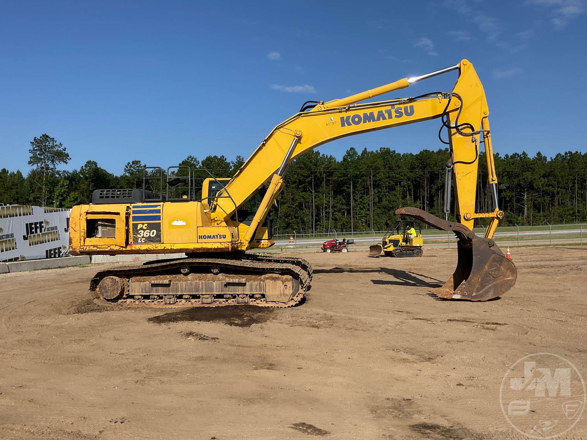 2012 KOMATSU PC360LC-10 HYDRAULIC EXCAVATOR SN: KMTPC242C54A32571