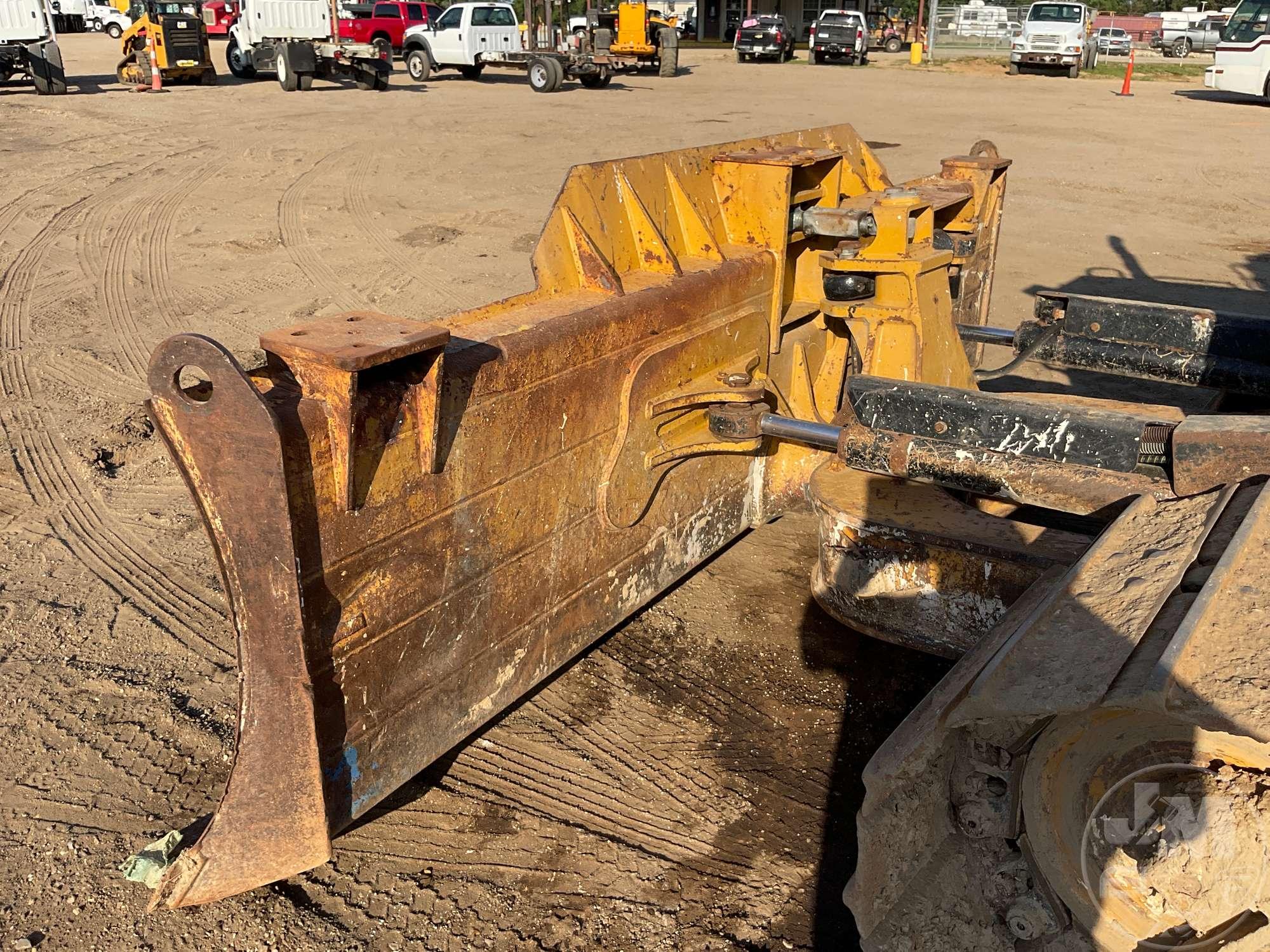 2015 CATERPILLAR D6N LGP SN: PBA2457 CRAWLER TRACTOR CAB